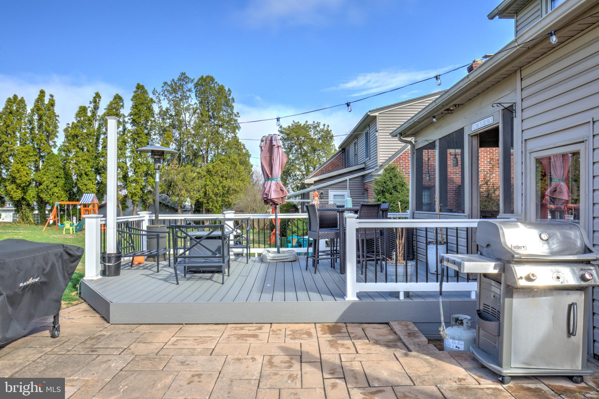 NEW HOLLAND BOROUGH - Residential