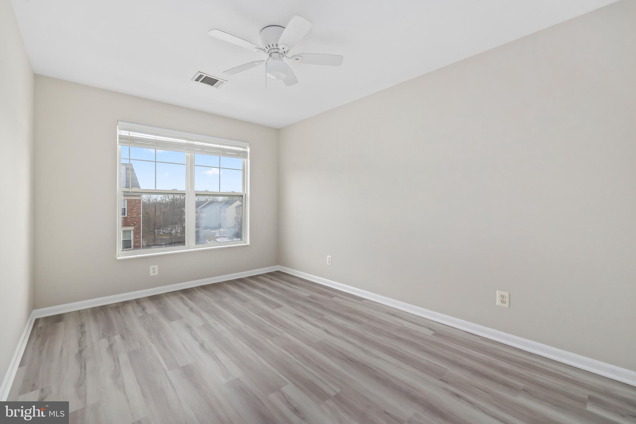 BROADLANDS - Residential