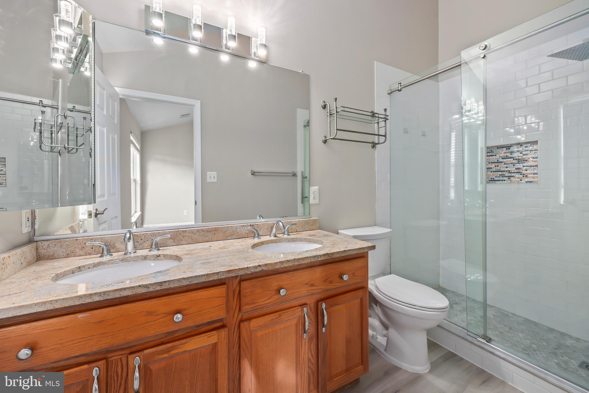 BROADLANDS - Residential