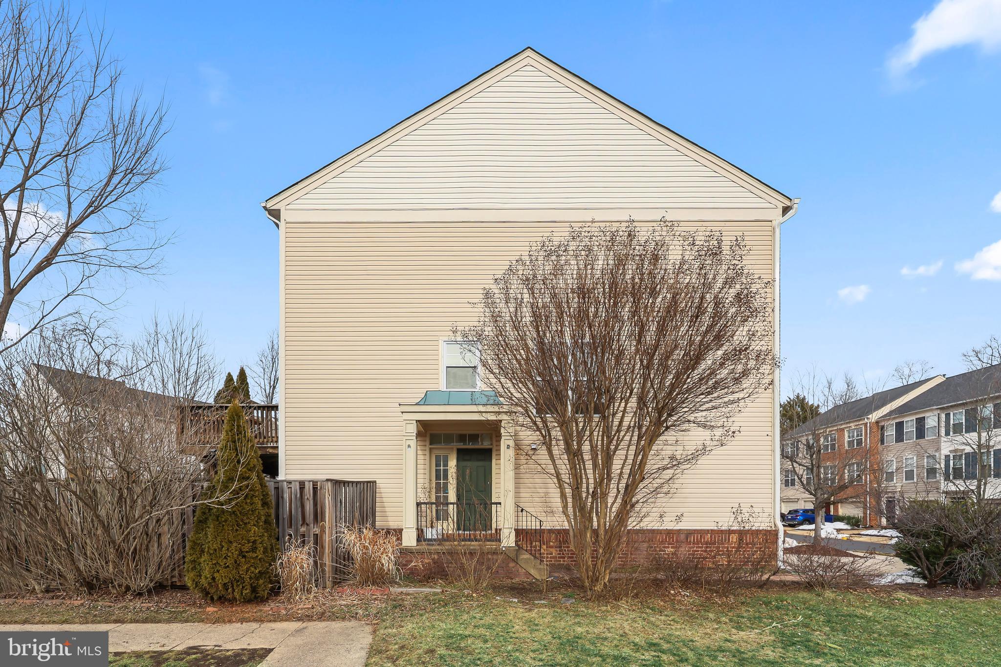 BROADLANDS - Residential