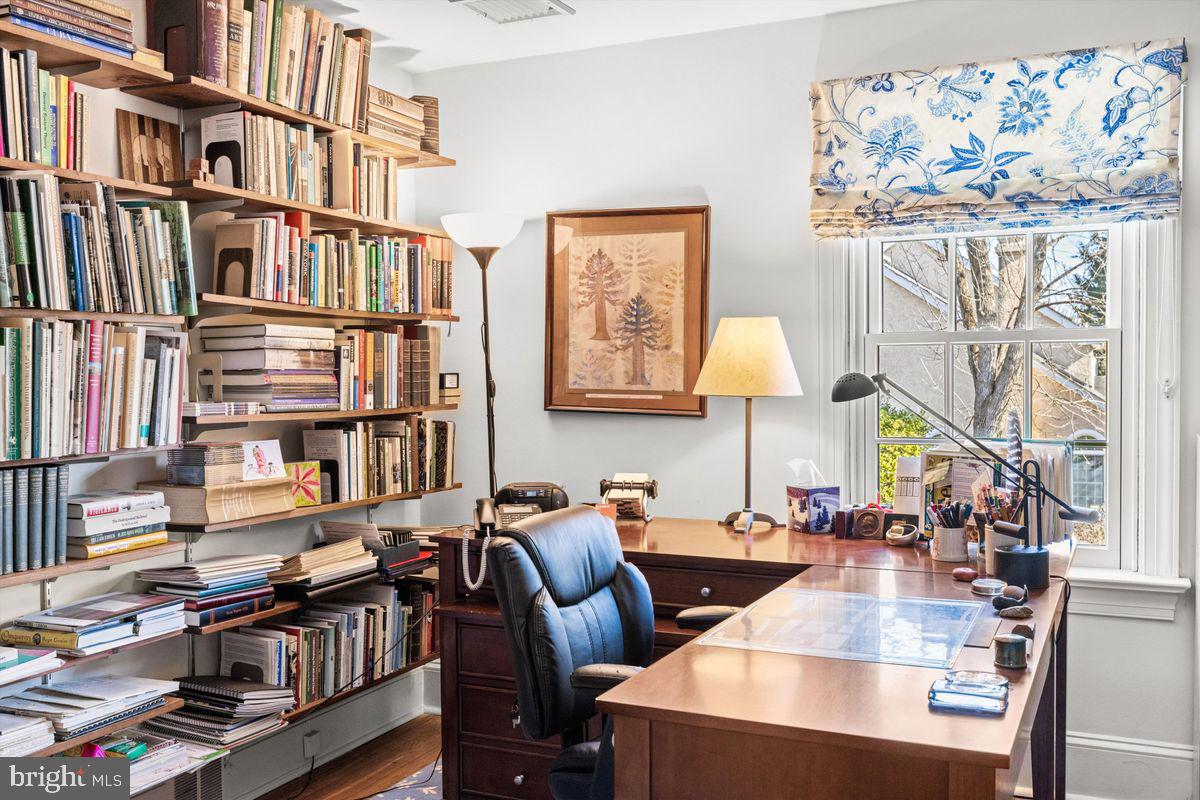 BRYN MAWR - Residential