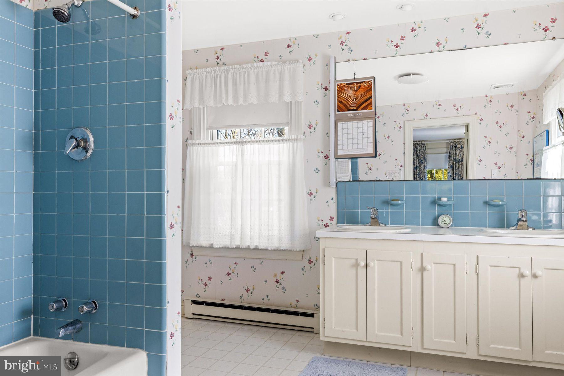 BRYN MAWR - Residential