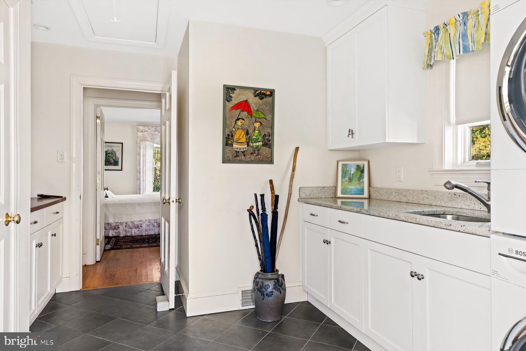 BRYN MAWR - Residential