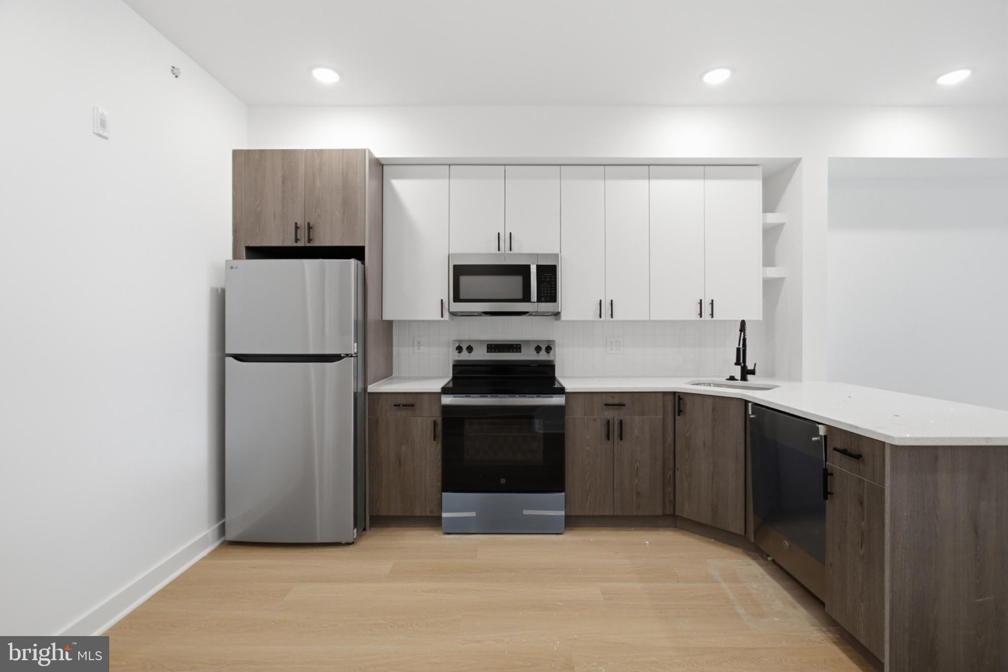 2253 N 12TH STREET 3