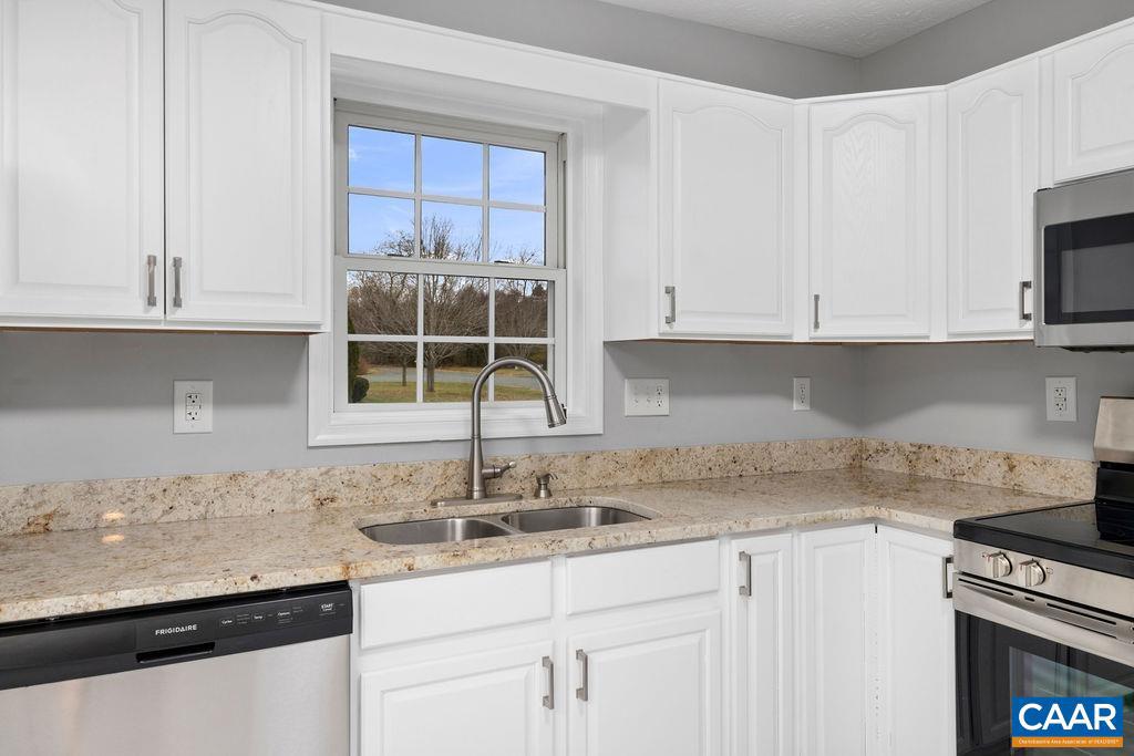 TEAVERTON - Residential