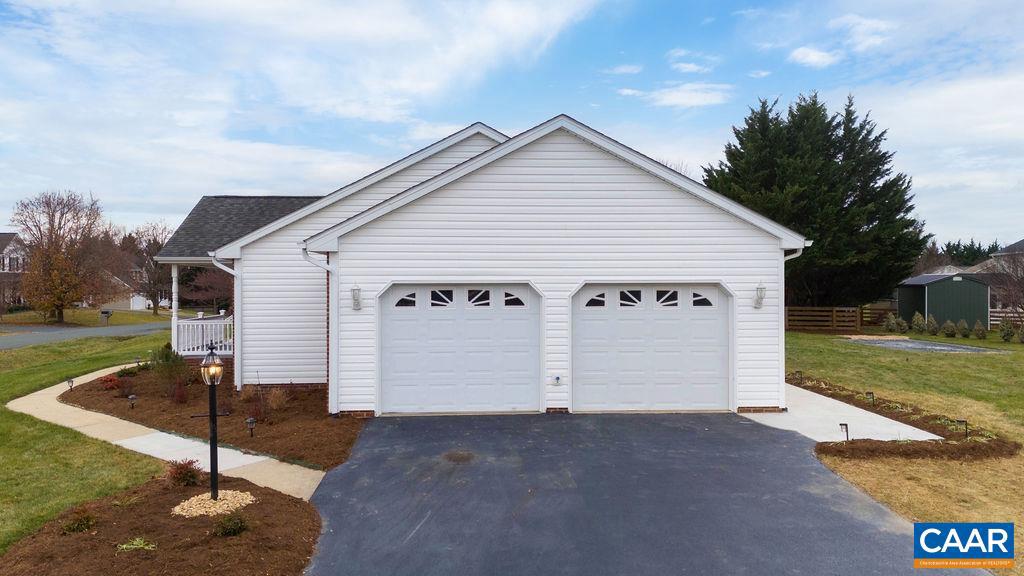 TEAVERTON - Residential