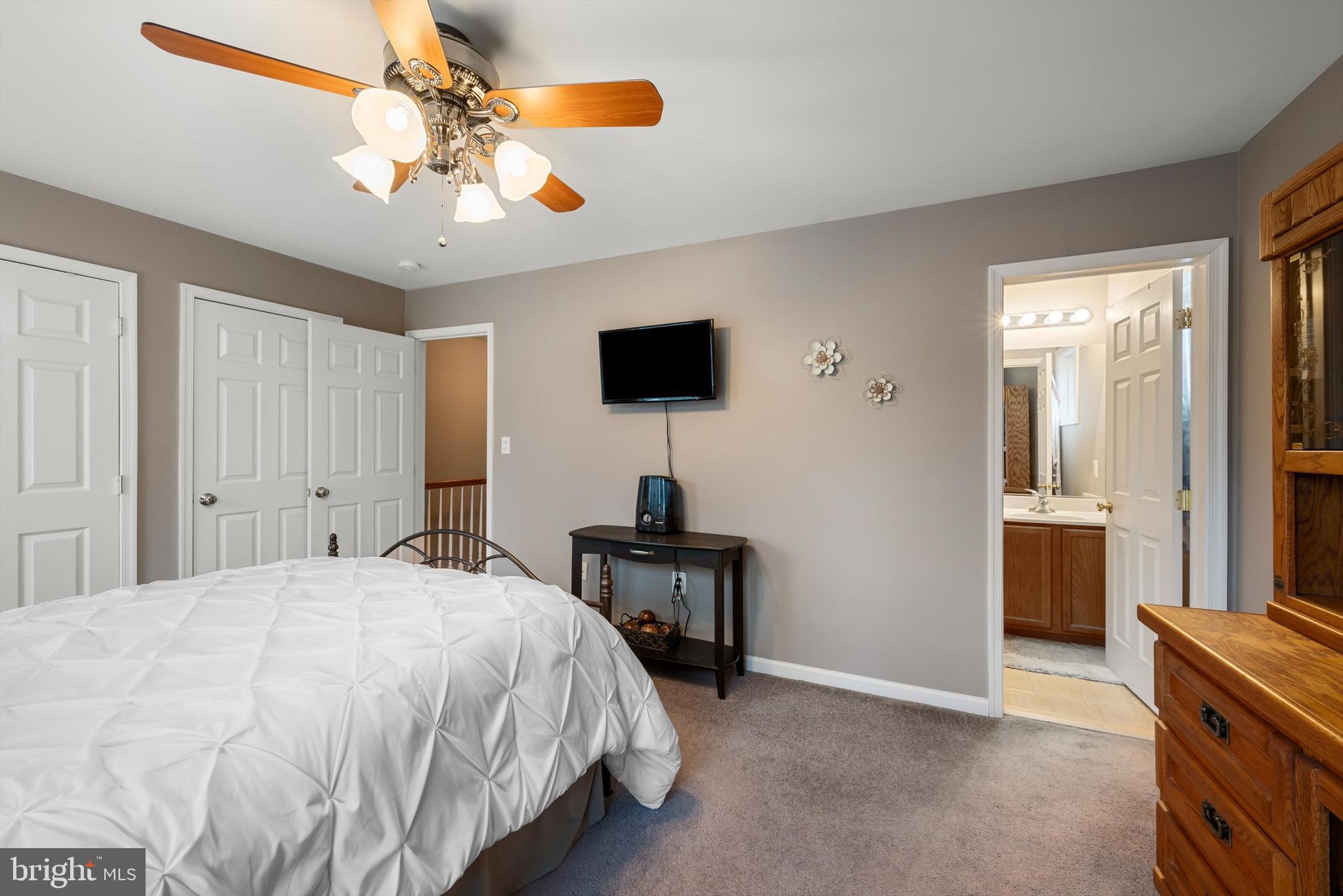 TOWNES AT EASTSIDE VILLG - Residential