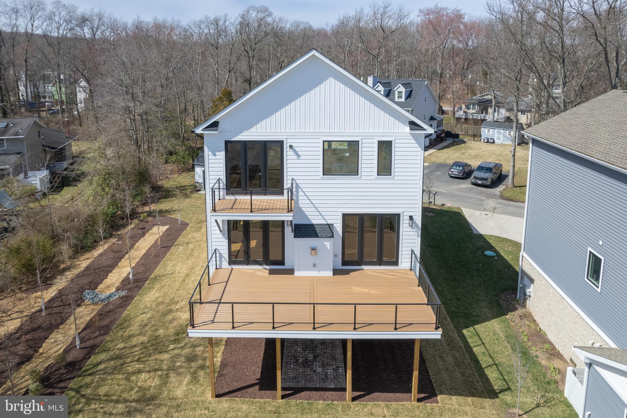 SELBY ON THE BAY - Residential