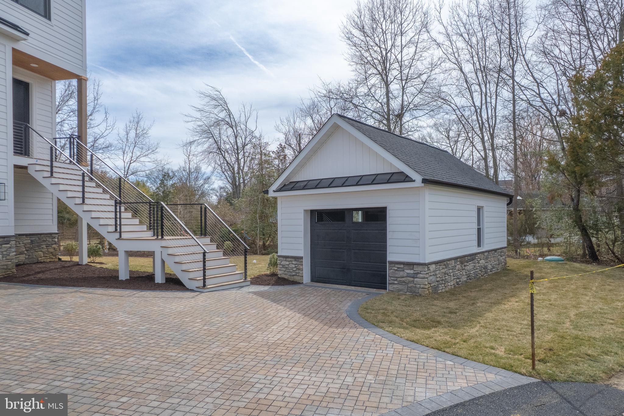 SELBY ON THE BAY - Residential