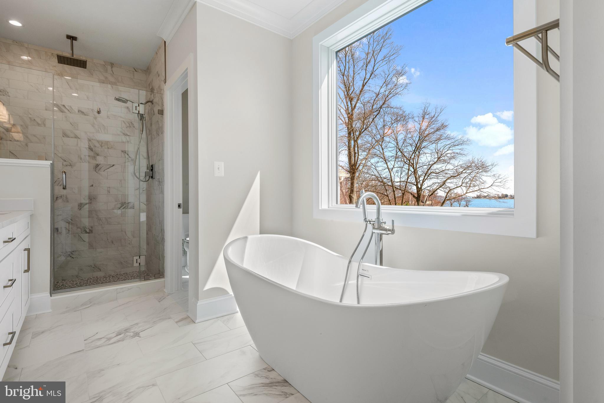 SELBY ON THE BAY - Residential