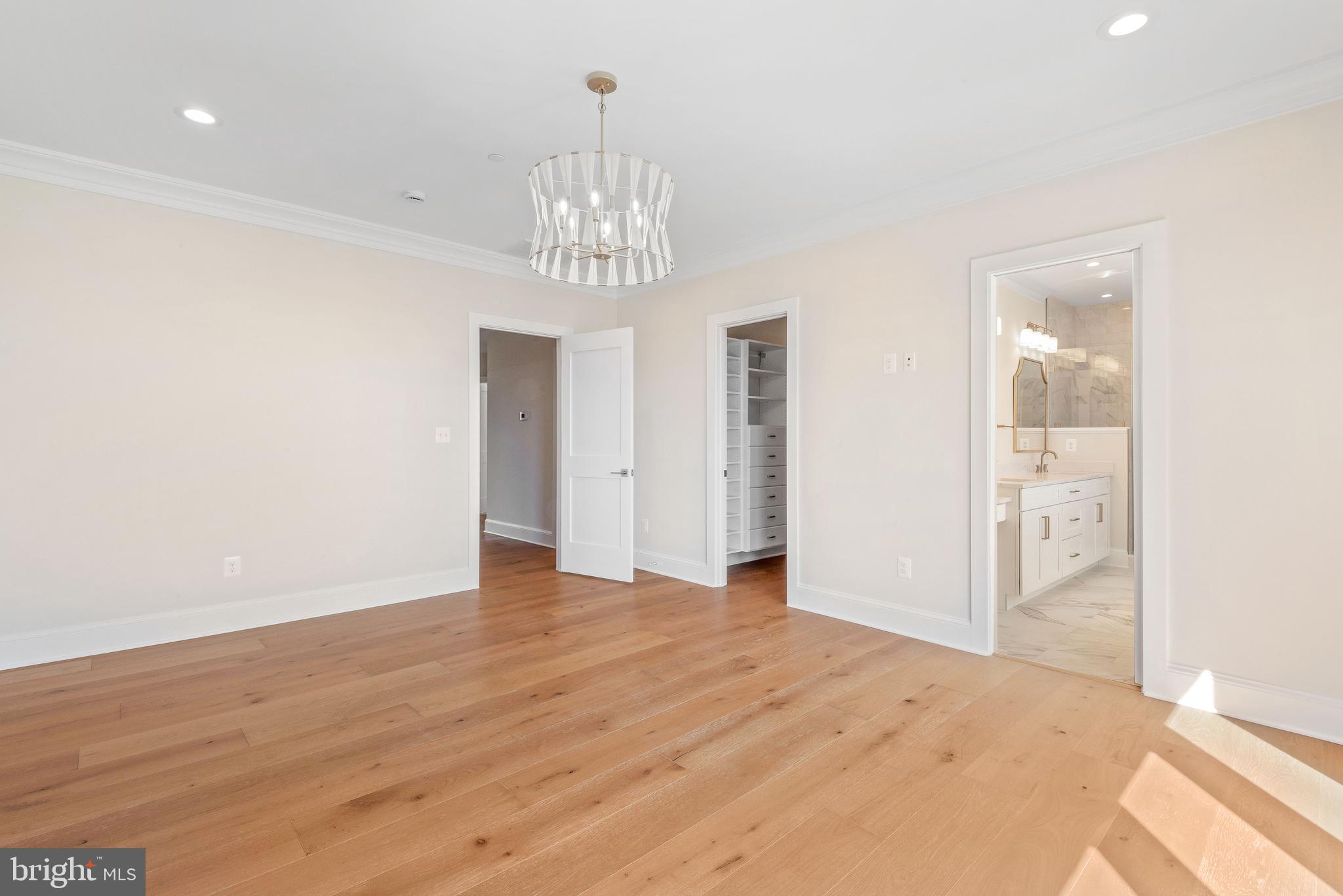 SELBY ON THE BAY - Residential