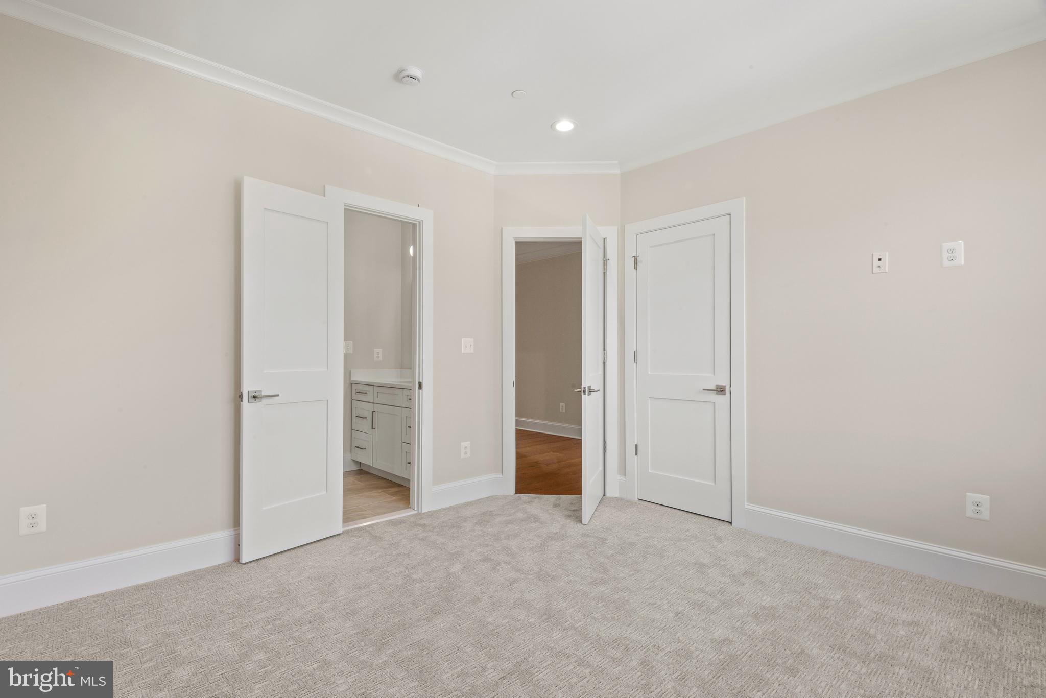 SELBY ON THE BAY - Residential