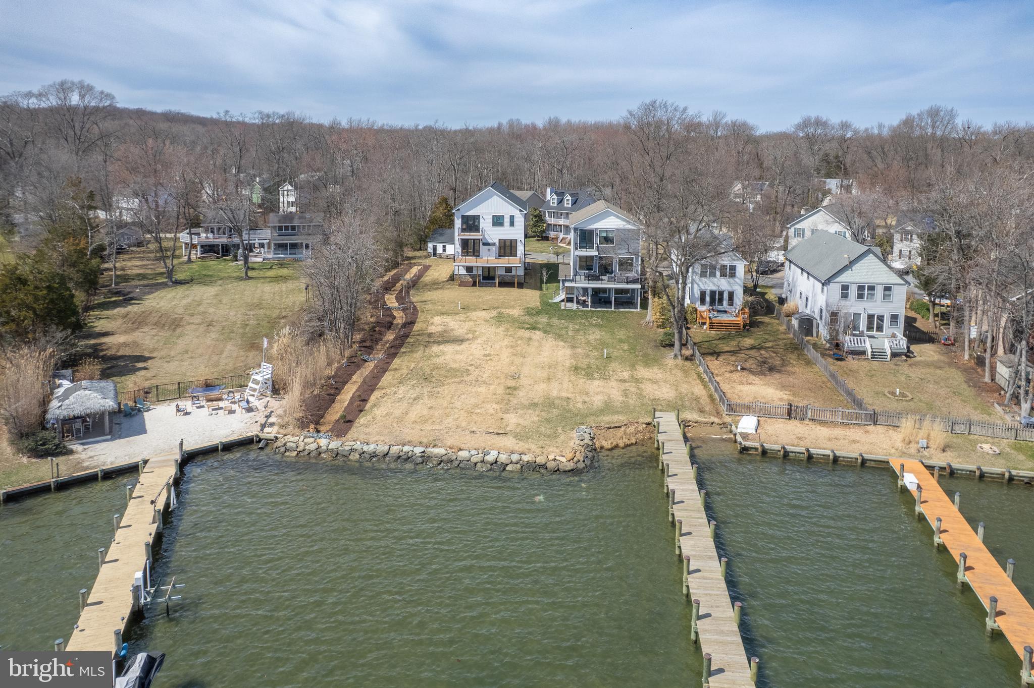SELBY ON THE BAY - Residential
