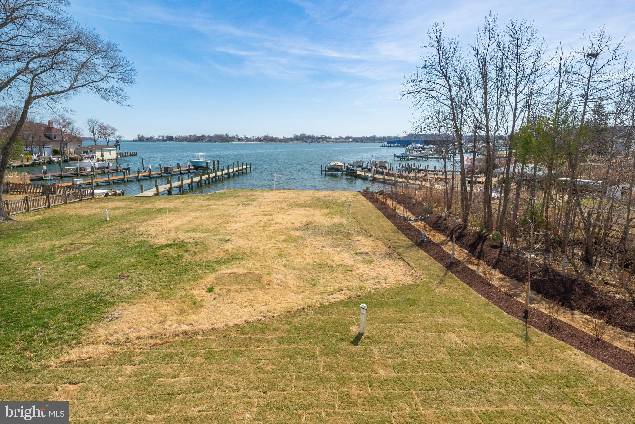 SELBY ON THE BAY - Residential