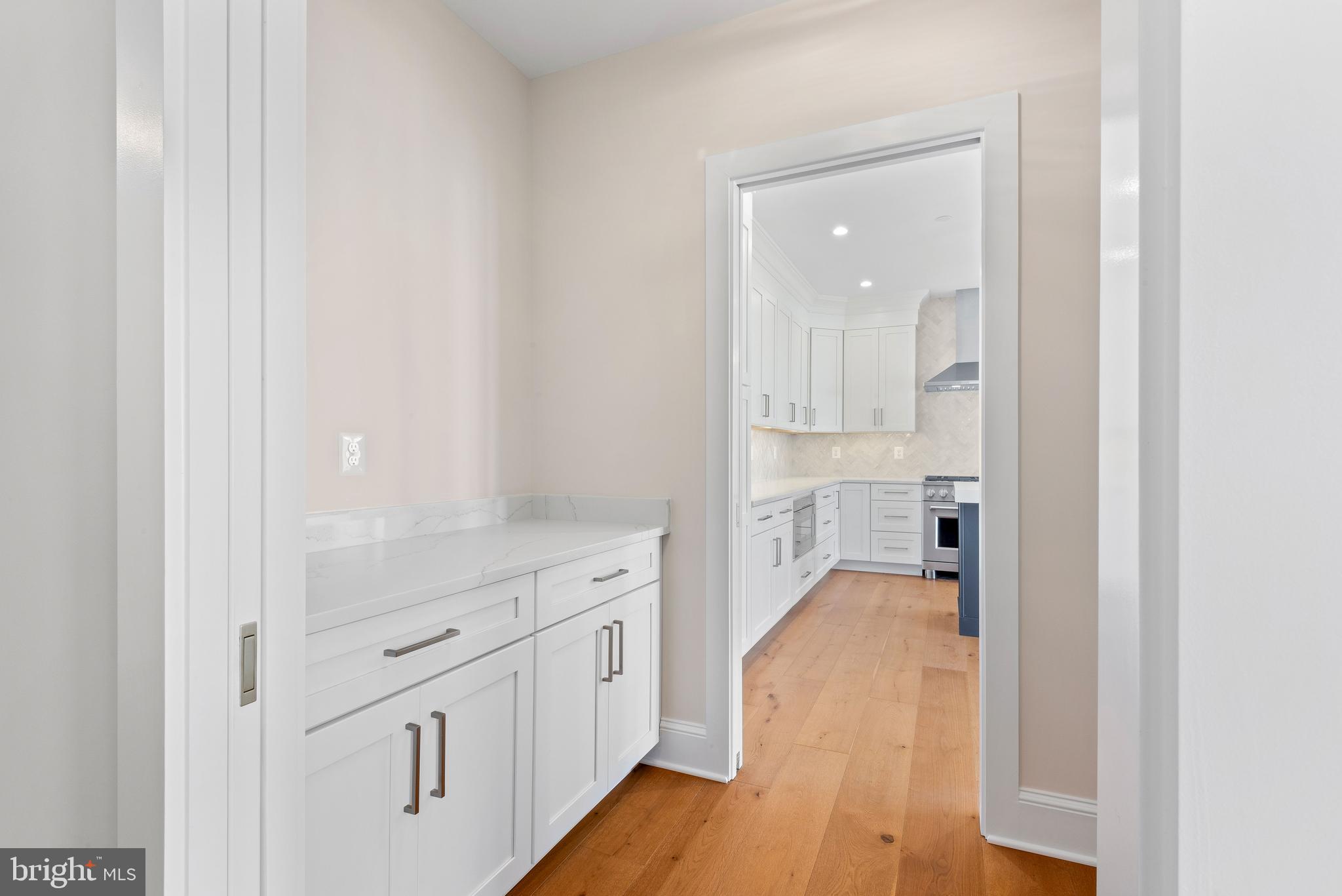 SELBY ON THE BAY - Residential