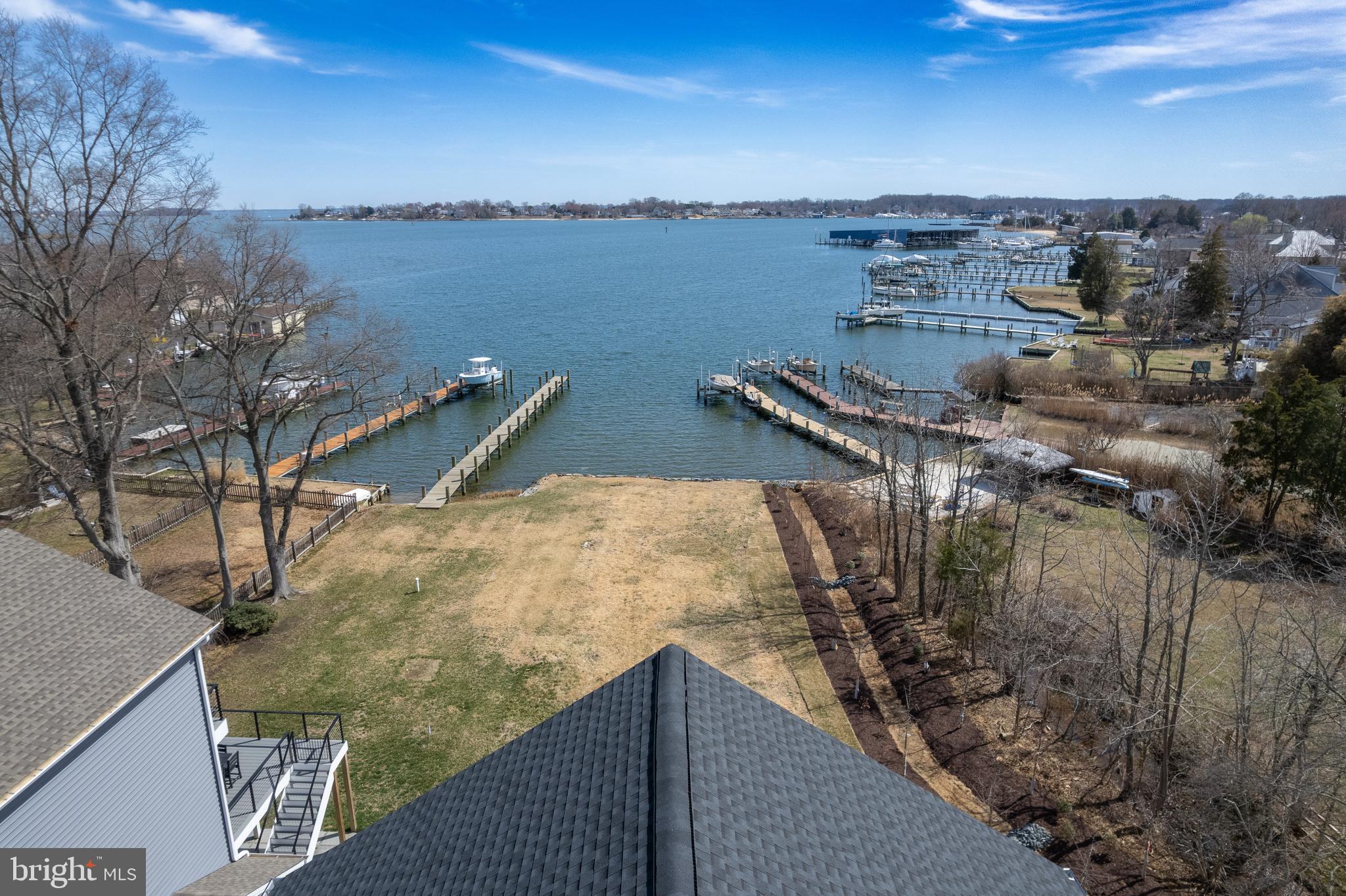 SELBY ON THE BAY - Residential