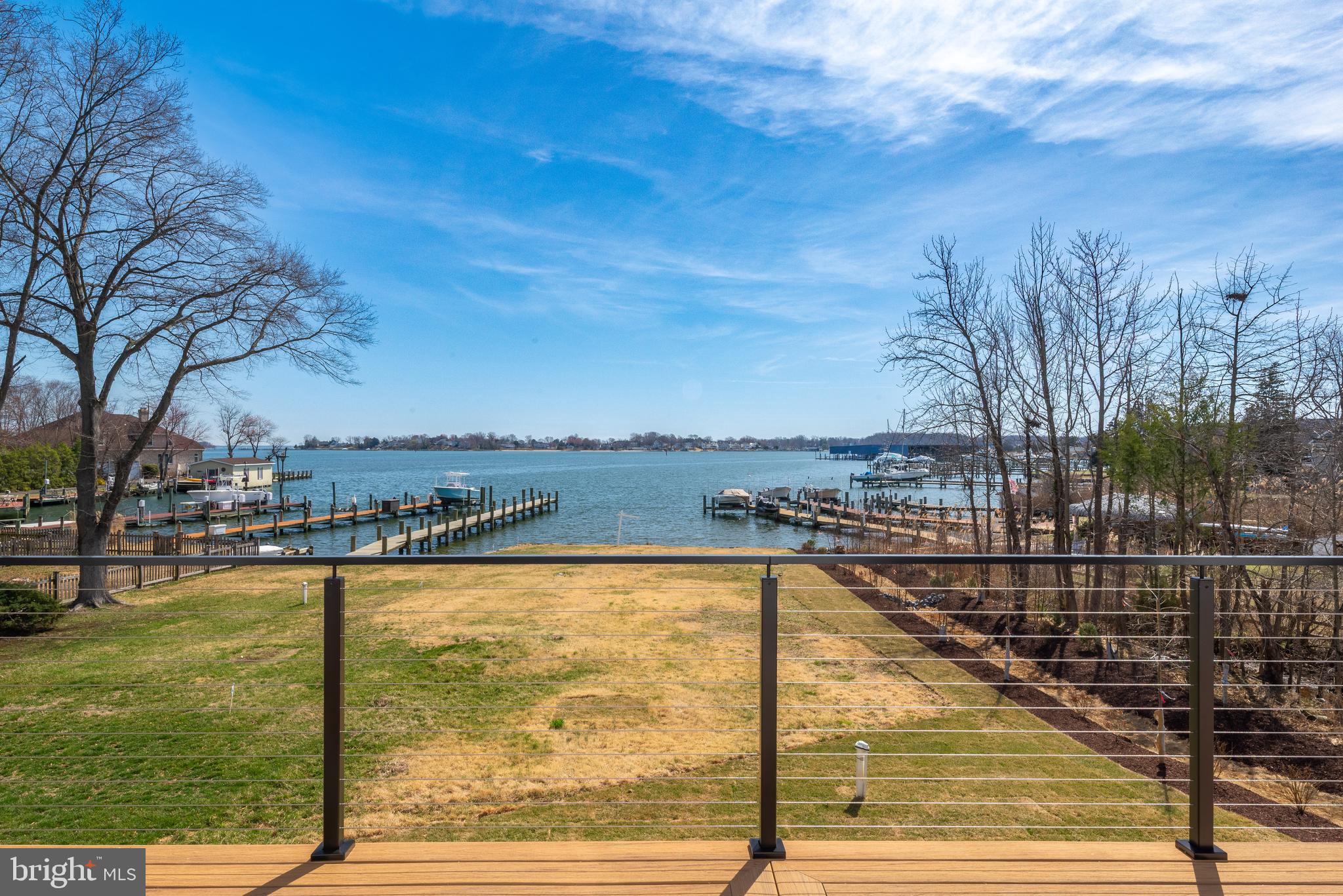 SELBY ON THE BAY - Residential