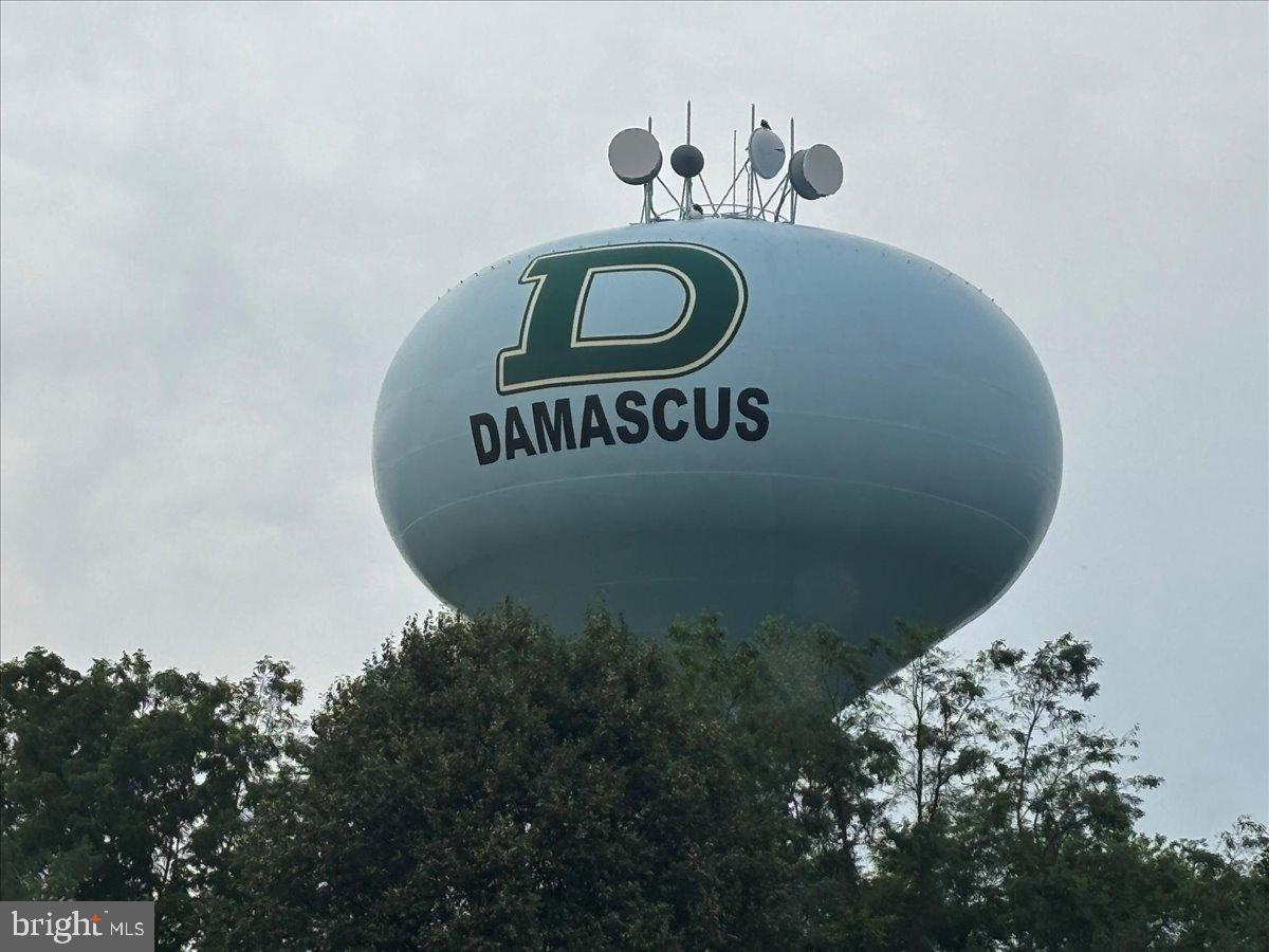 DAMASCUS VALLEY PARK - Residential