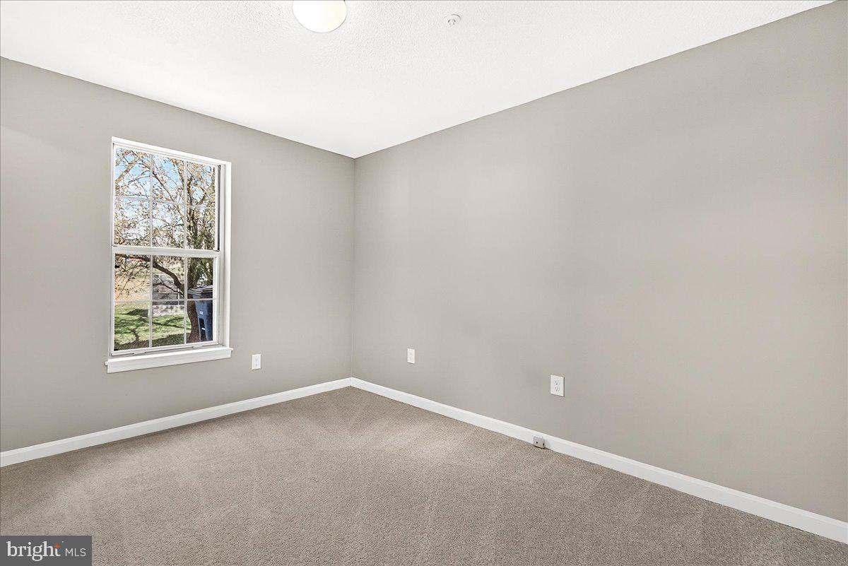 DAMASCUS VALLEY PARK - Residential