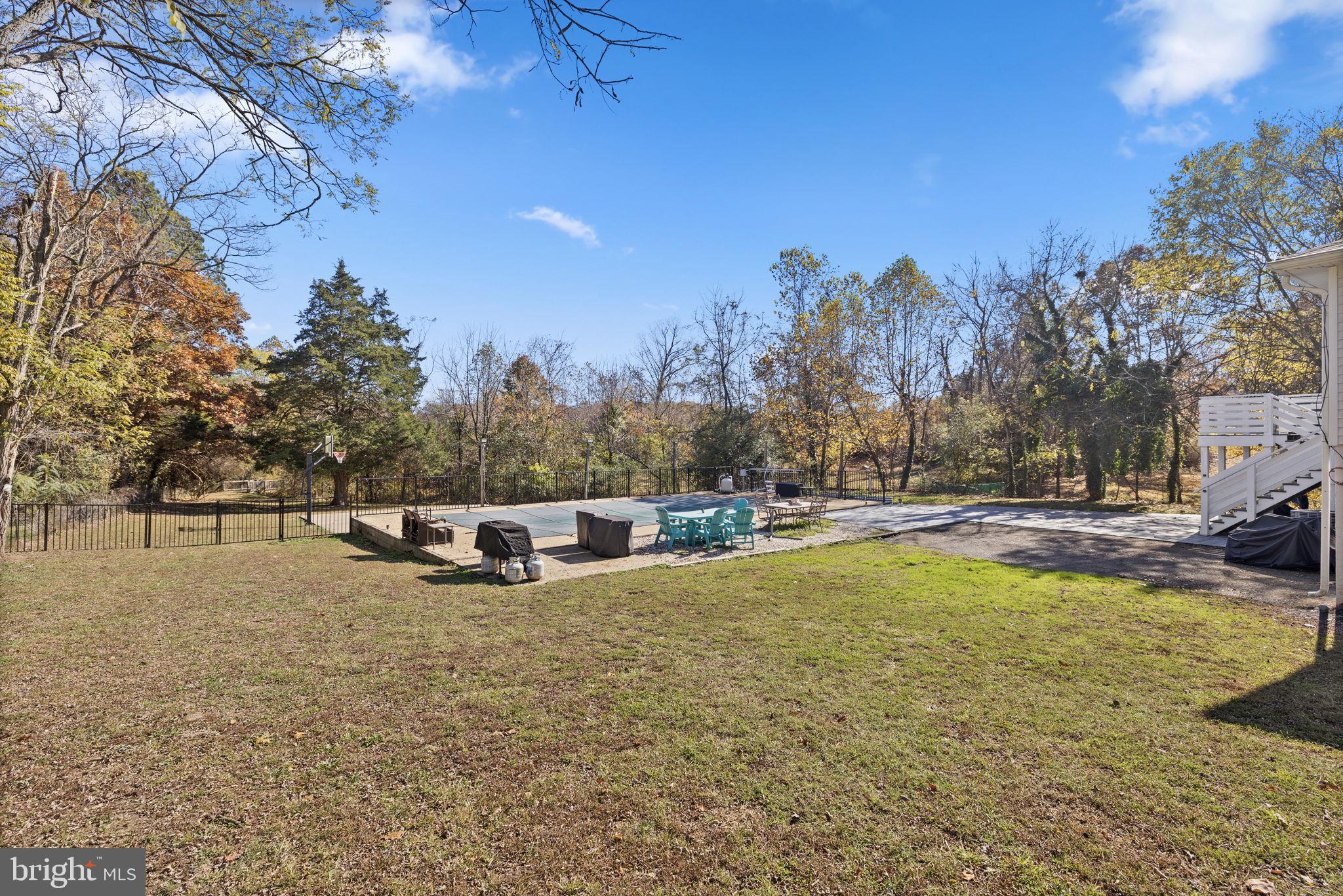 TOWN OF LOUISA - Residential