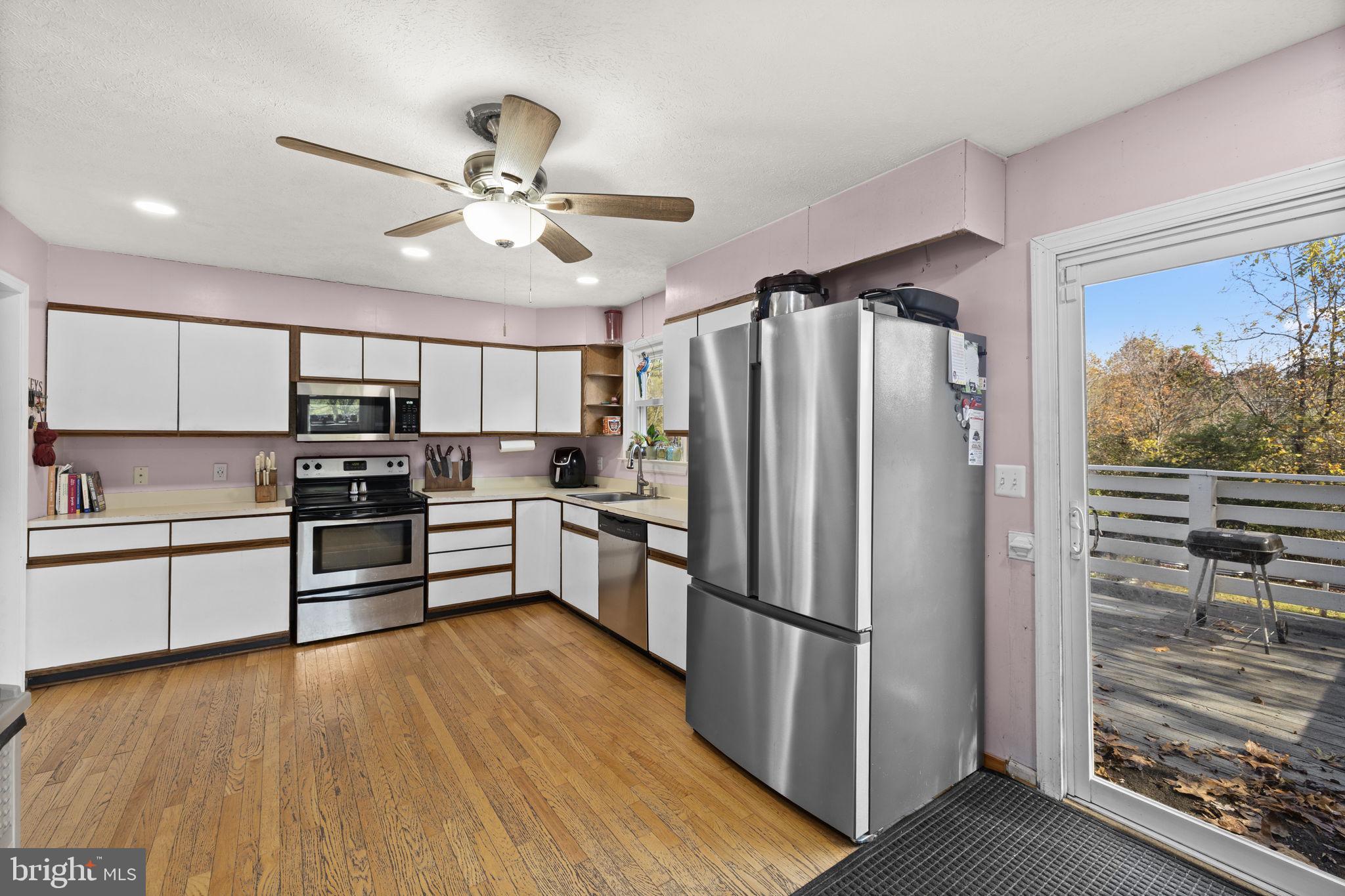 TOWN OF LOUISA - Residential