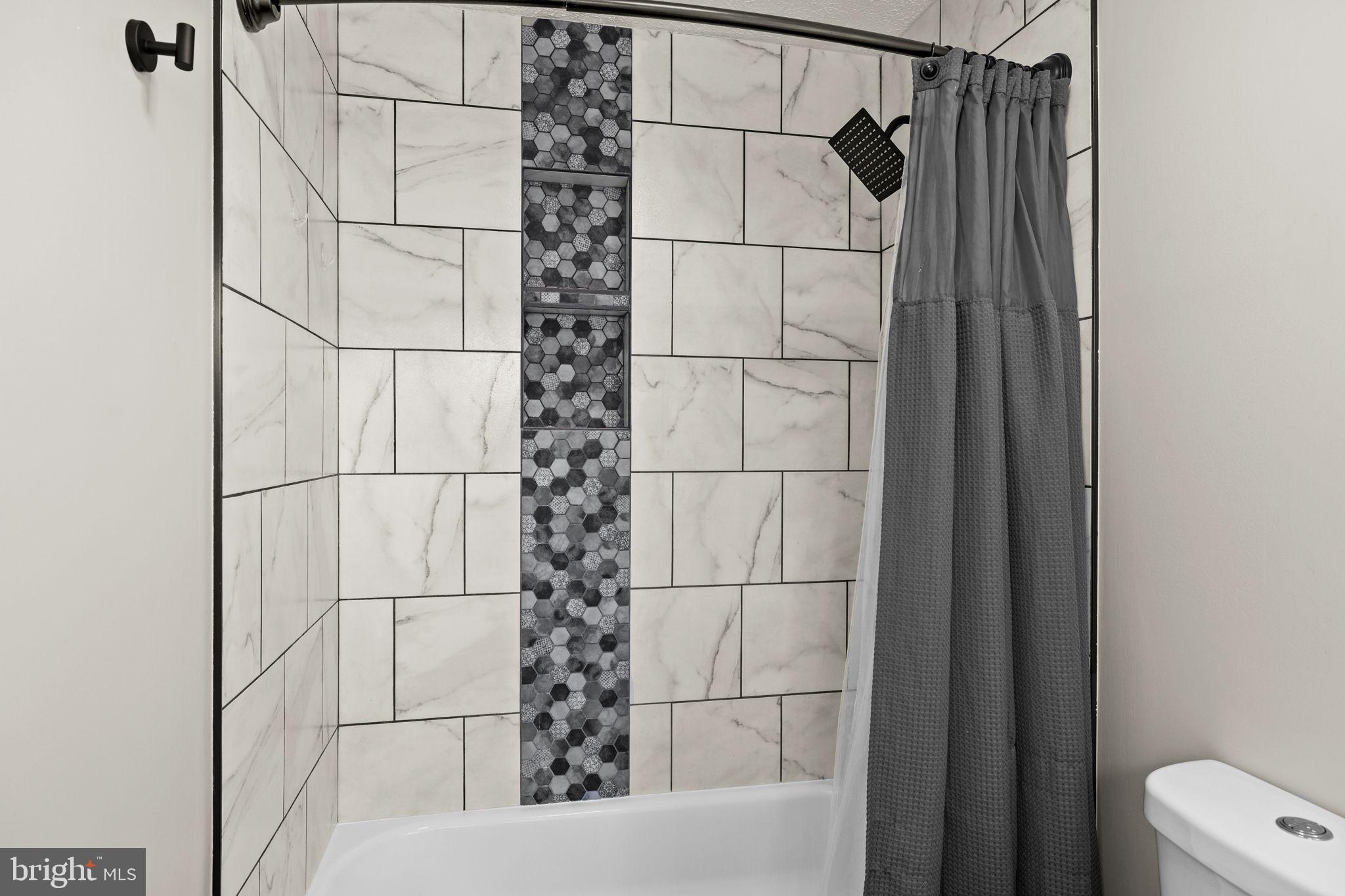 TOWN OF LOUISA - Residential