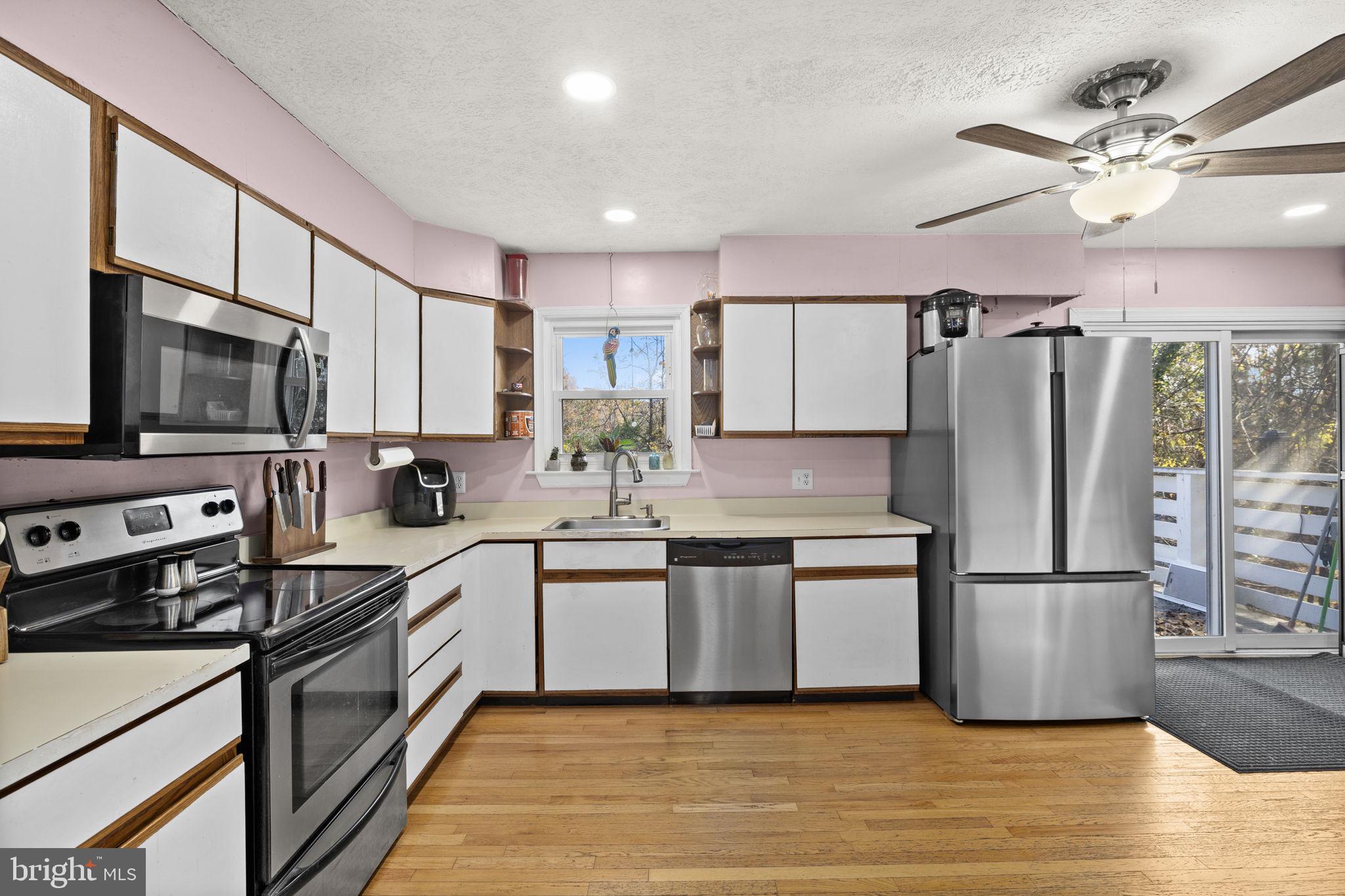 TOWN OF LOUISA - Residential