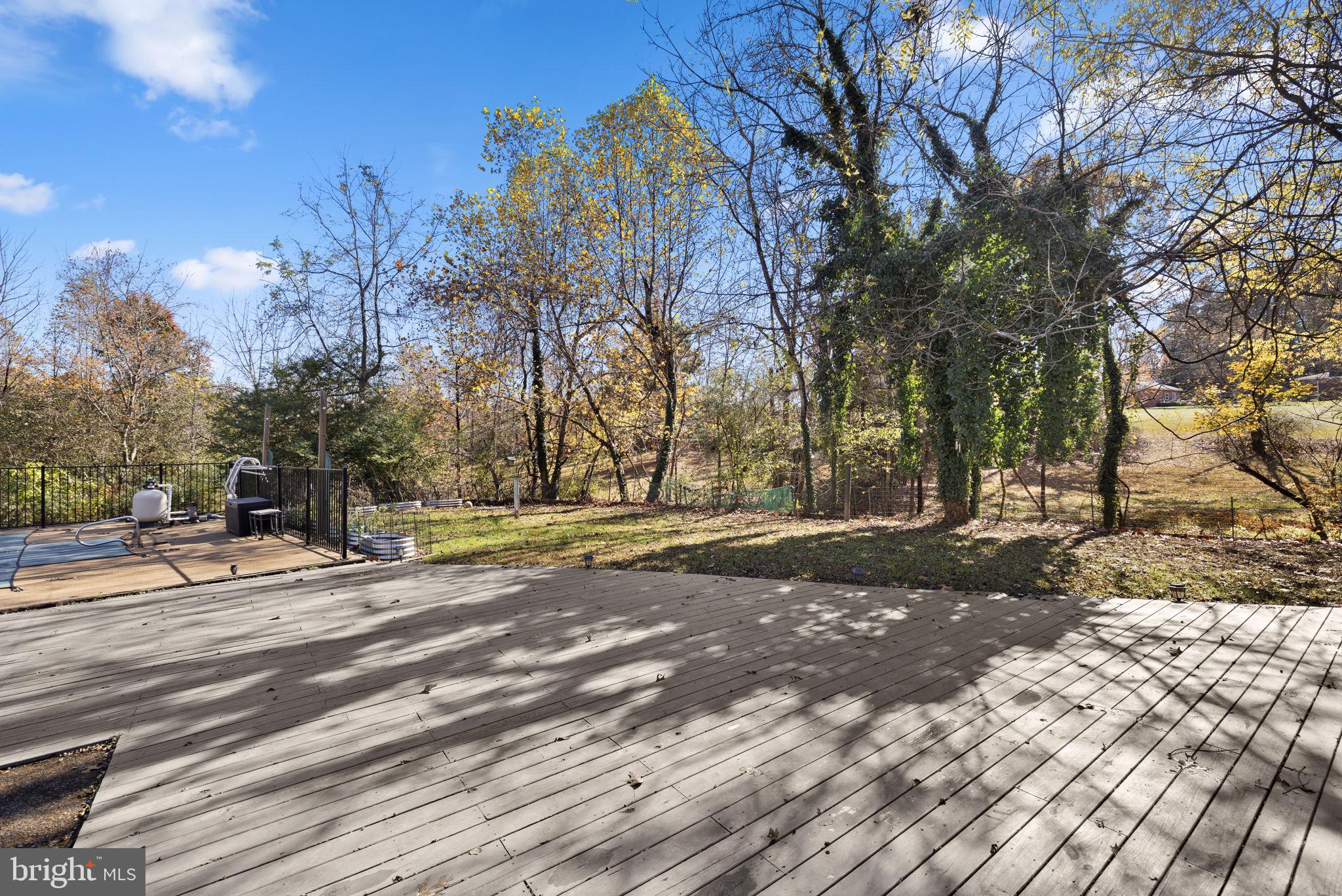 TOWN OF LOUISA - Residential