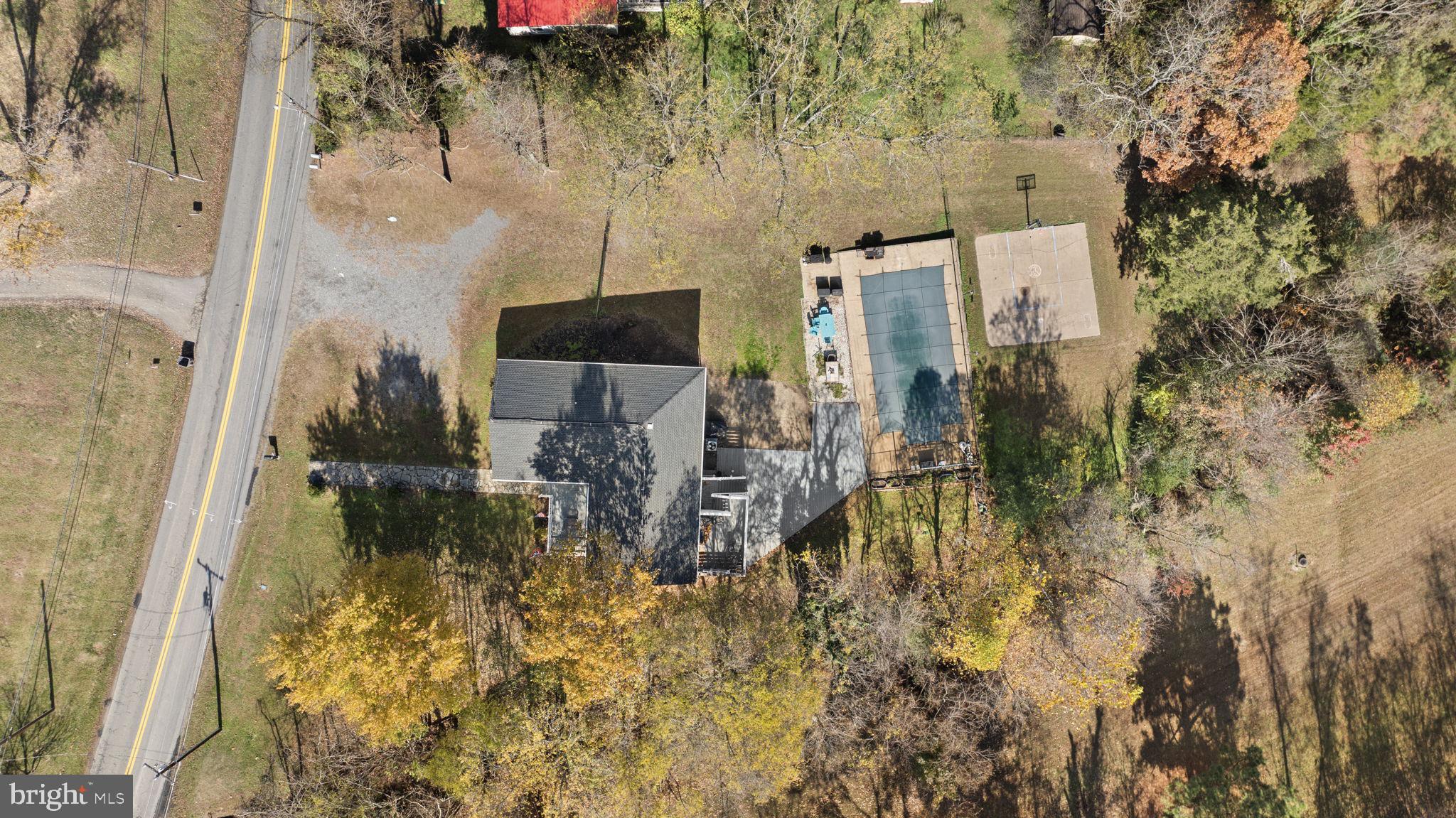 TOWN OF LOUISA - Residential