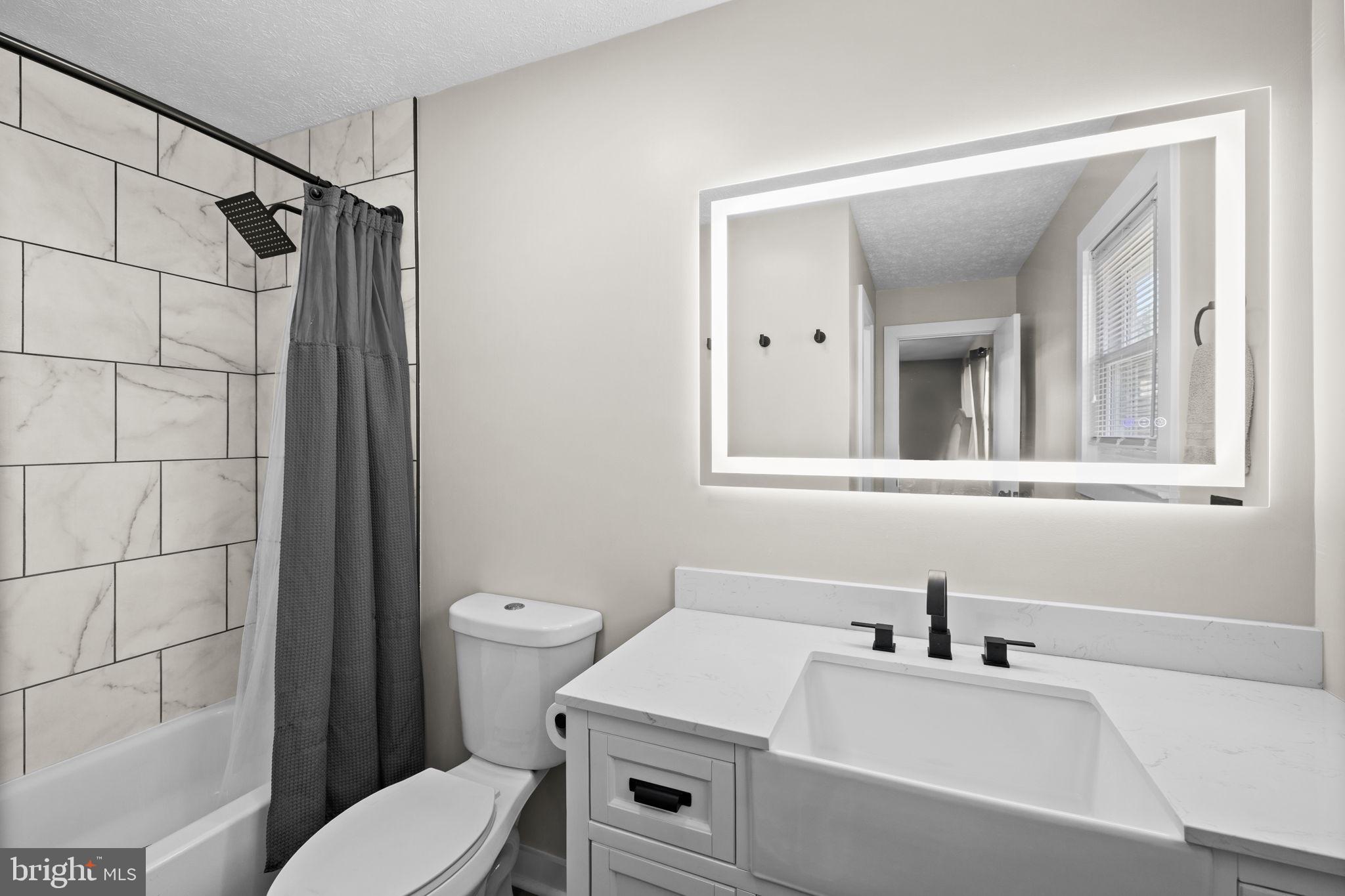 TOWN OF LOUISA - Residential