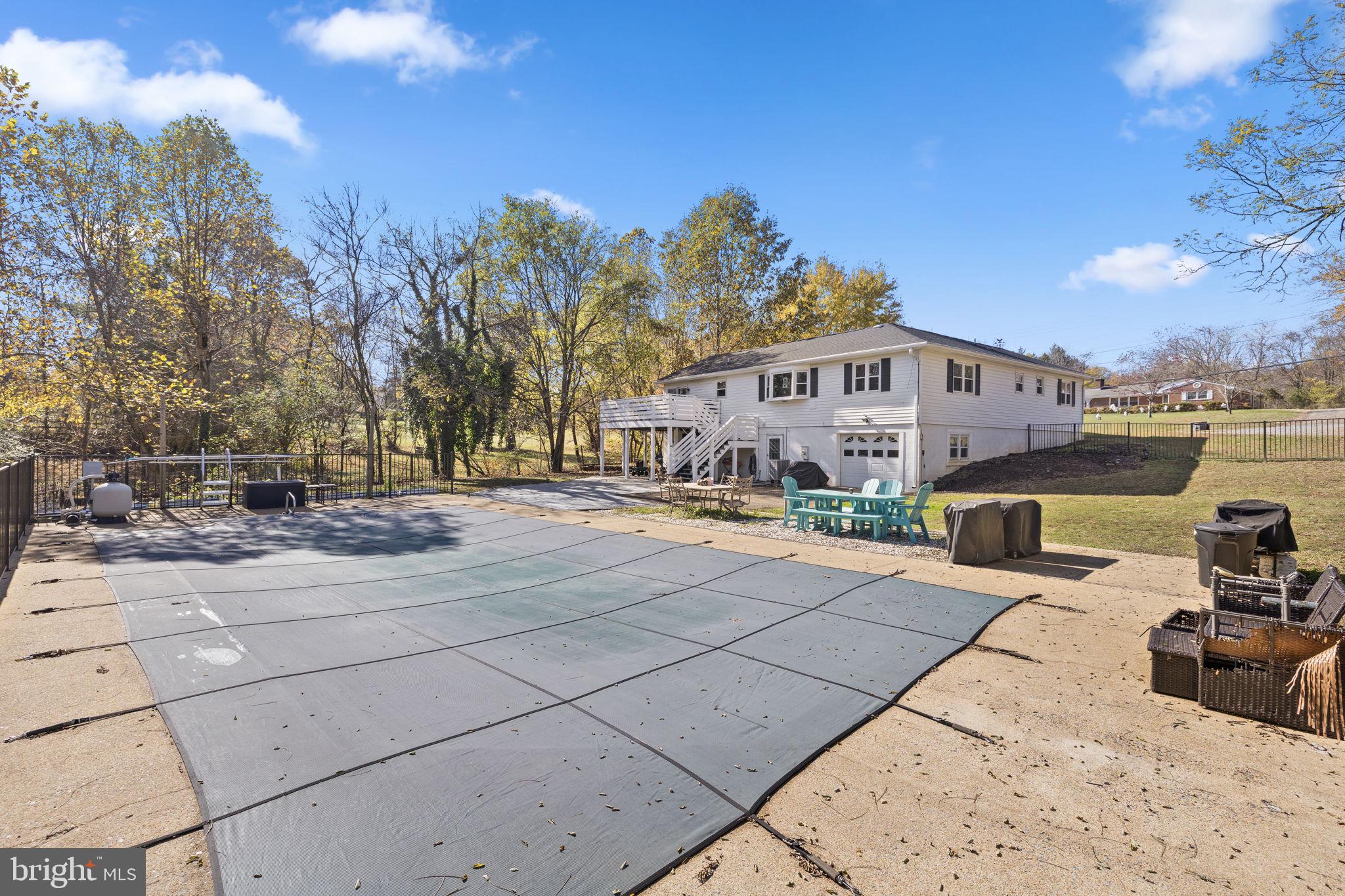 TOWN OF LOUISA - Residential