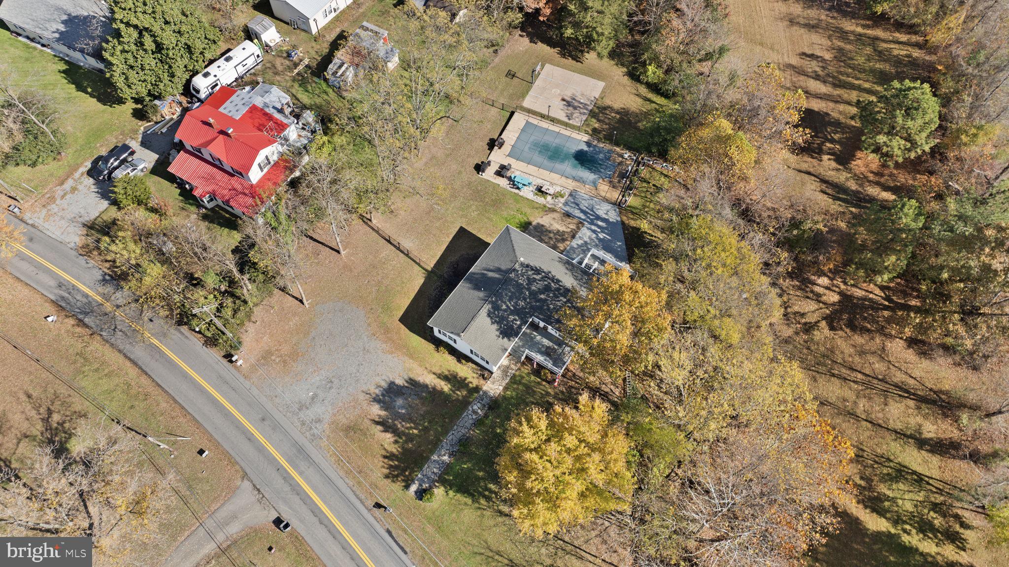 TOWN OF LOUISA - Residential