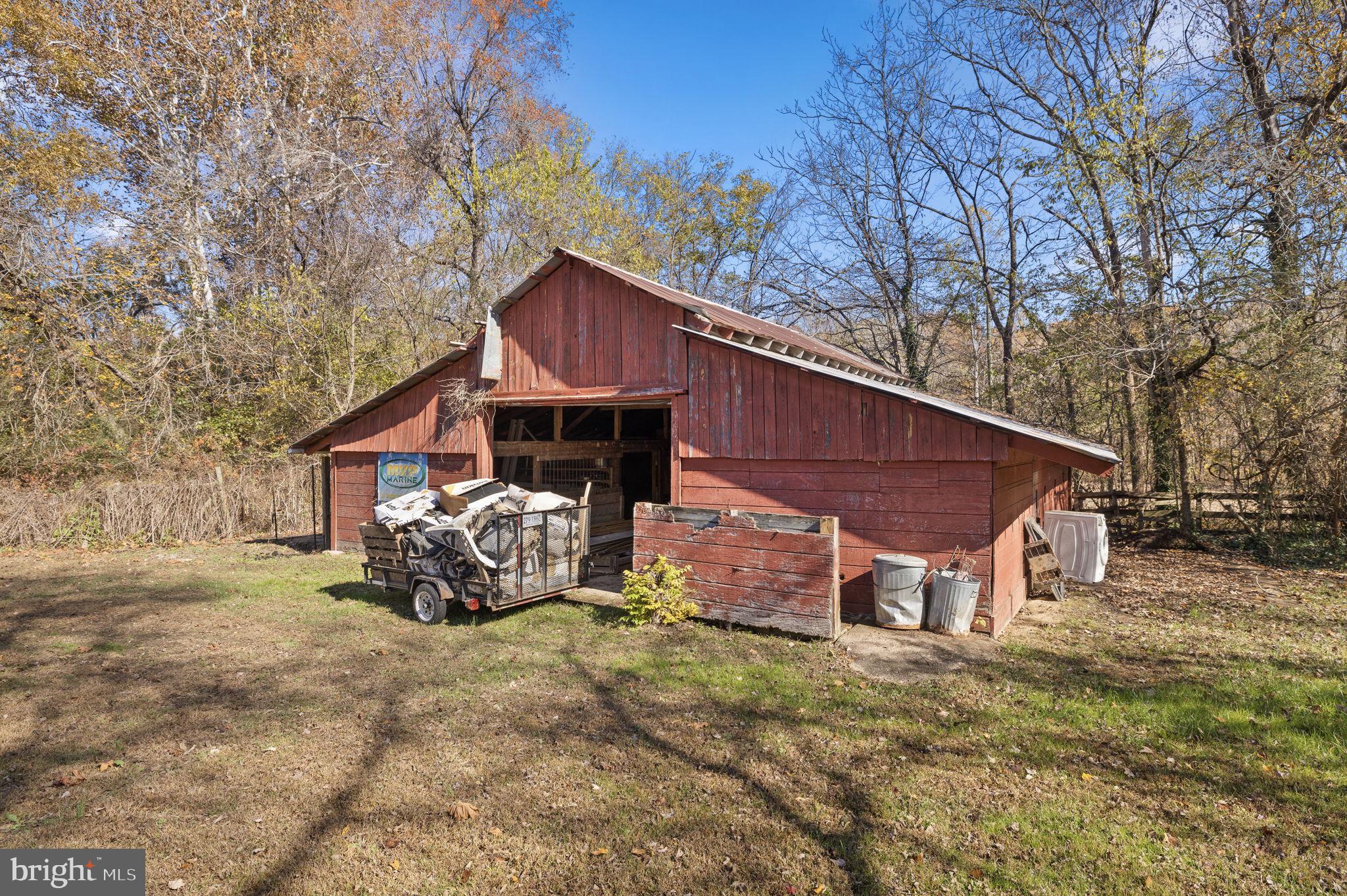 TOWN OF LOUISA - Residential