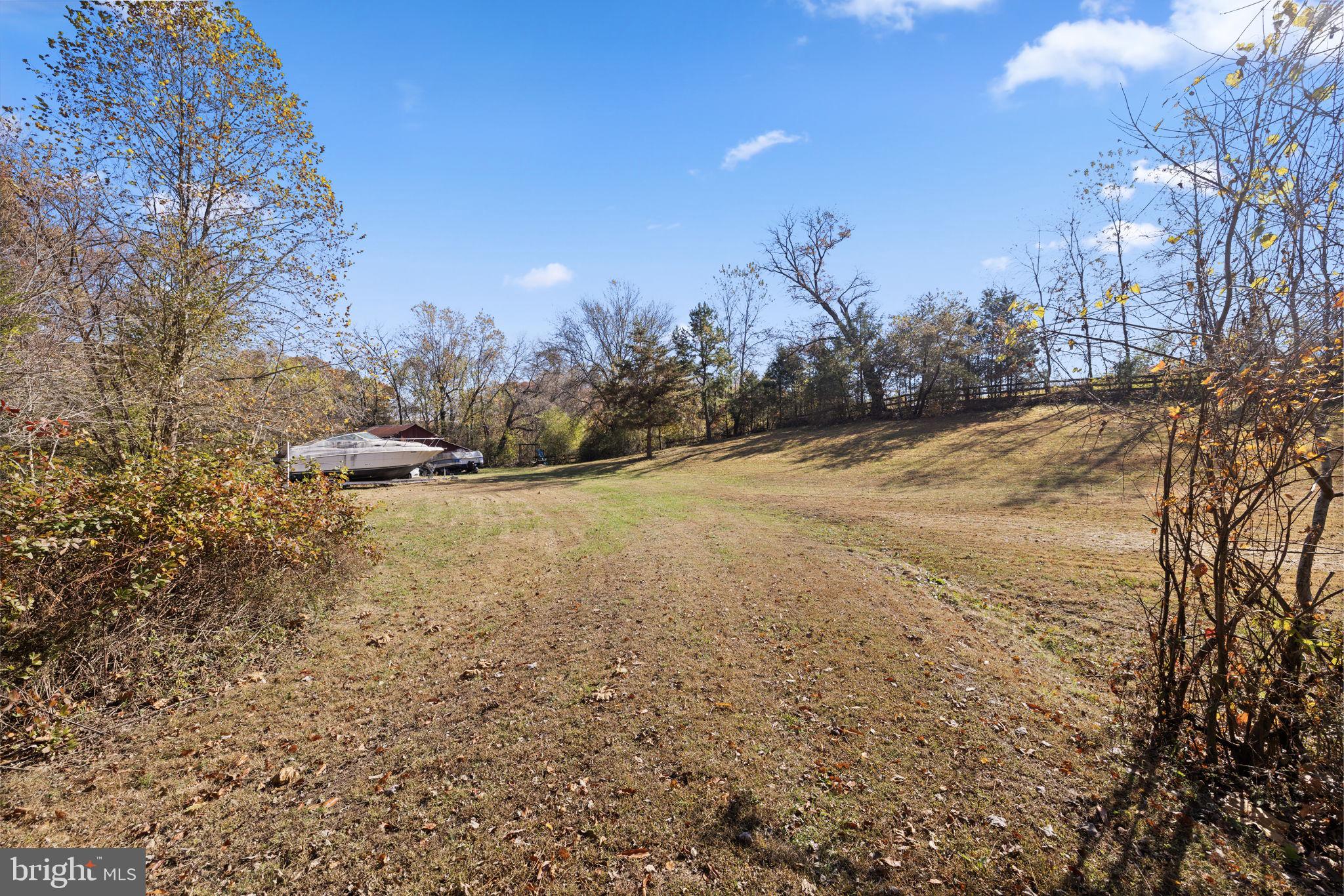 TOWN OF LOUISA - Residential