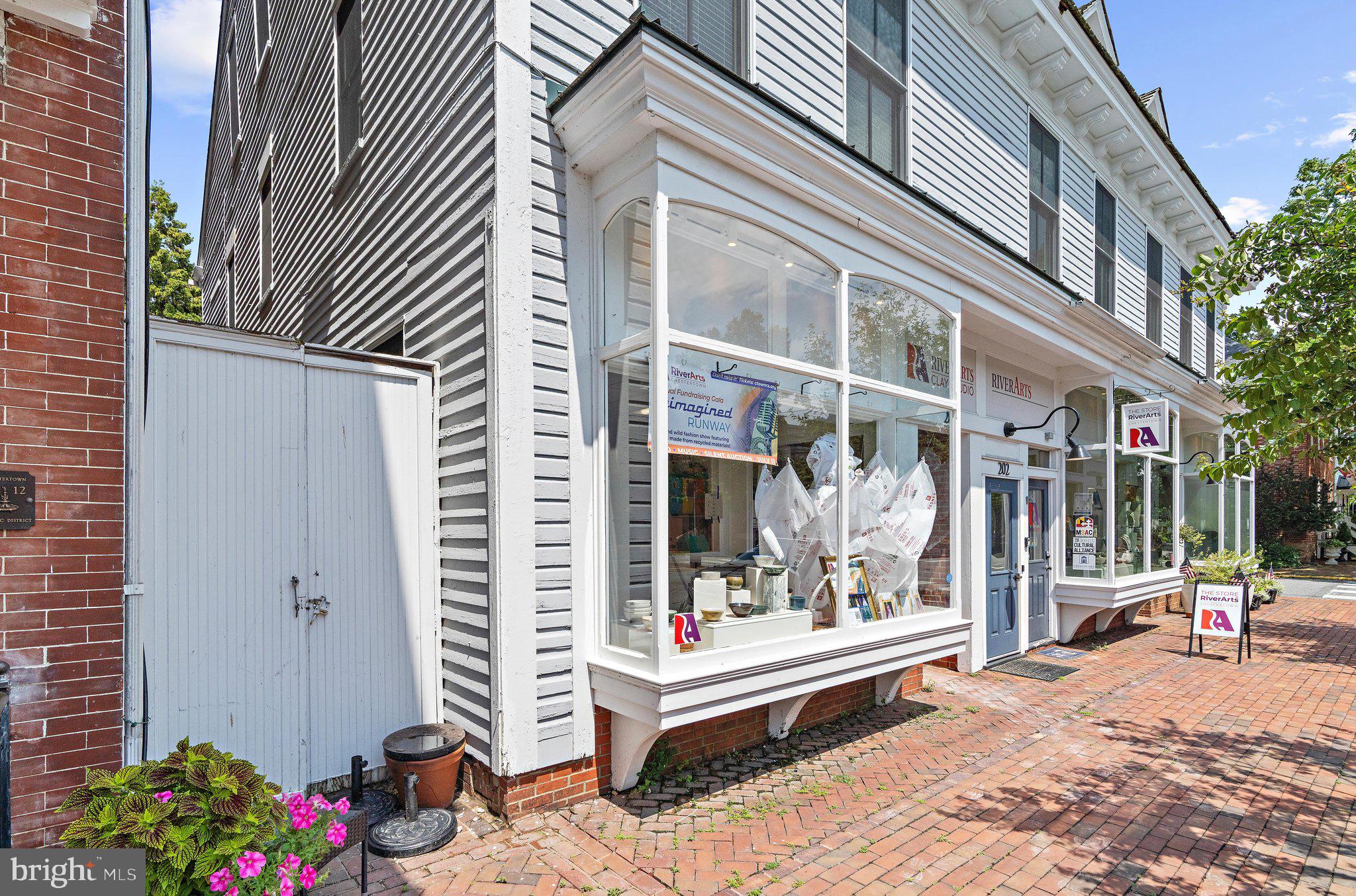 200 HIGH STREET 204