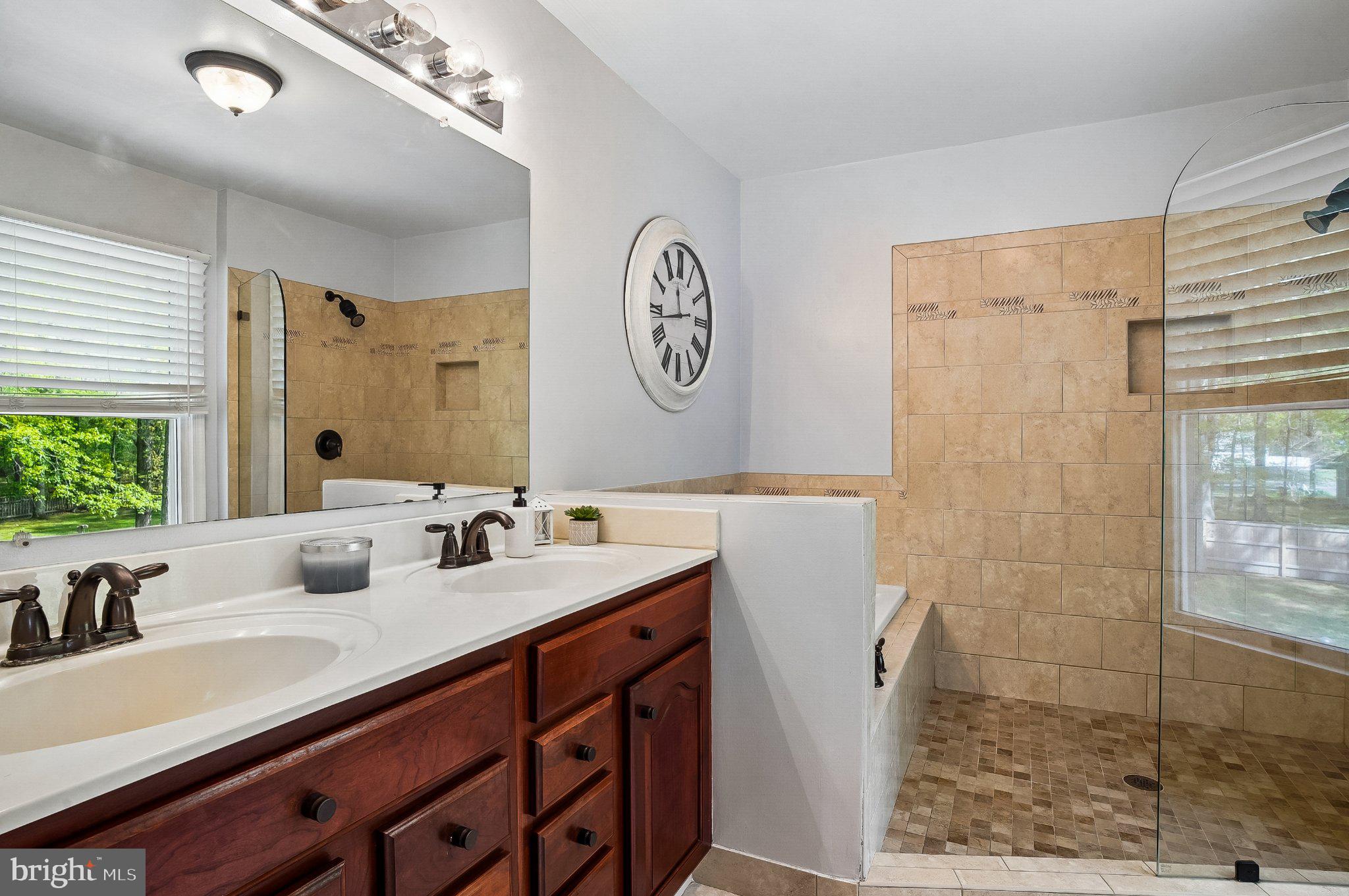 CEDARLEA - Residential