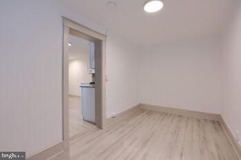 STADIUM DISTRICT - Residential Lease