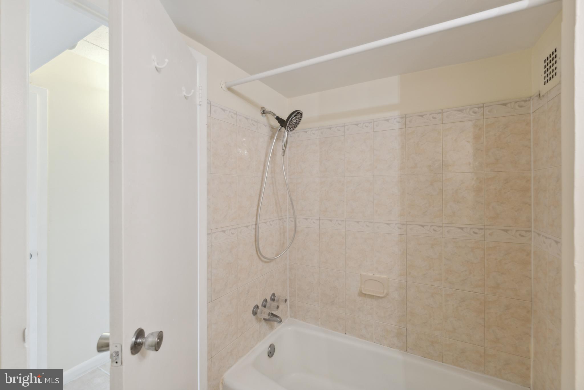 HUNTINGTON CLUB - Residential