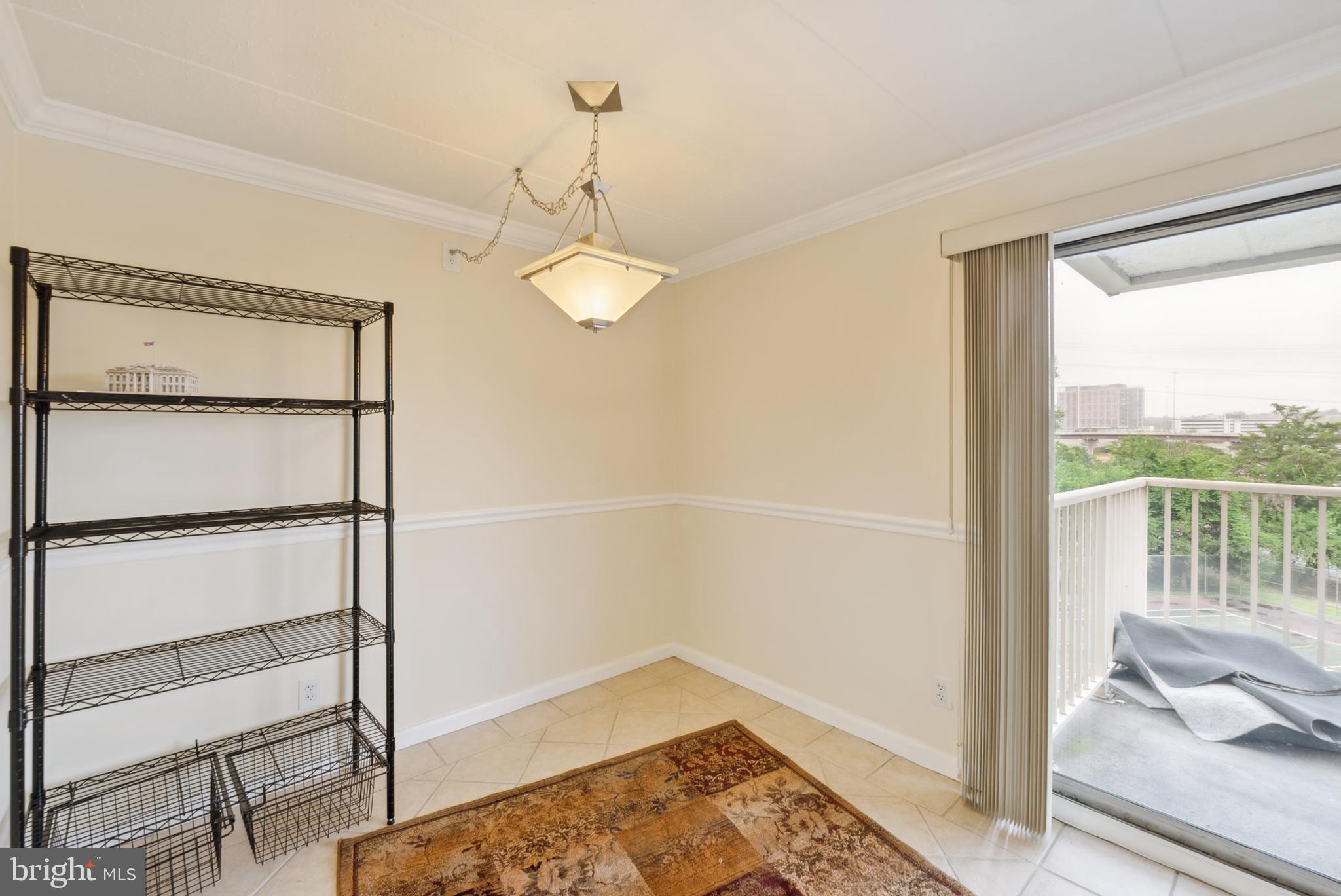 HUNTINGTON CLUB - Residential