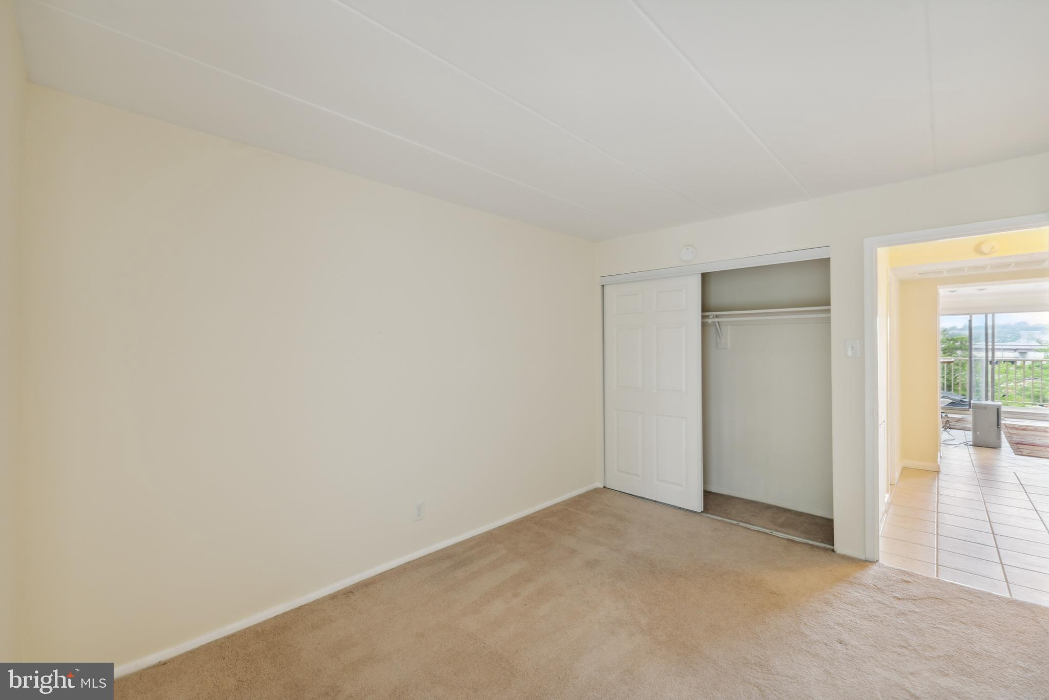 HUNTINGTON CLUB - Residential