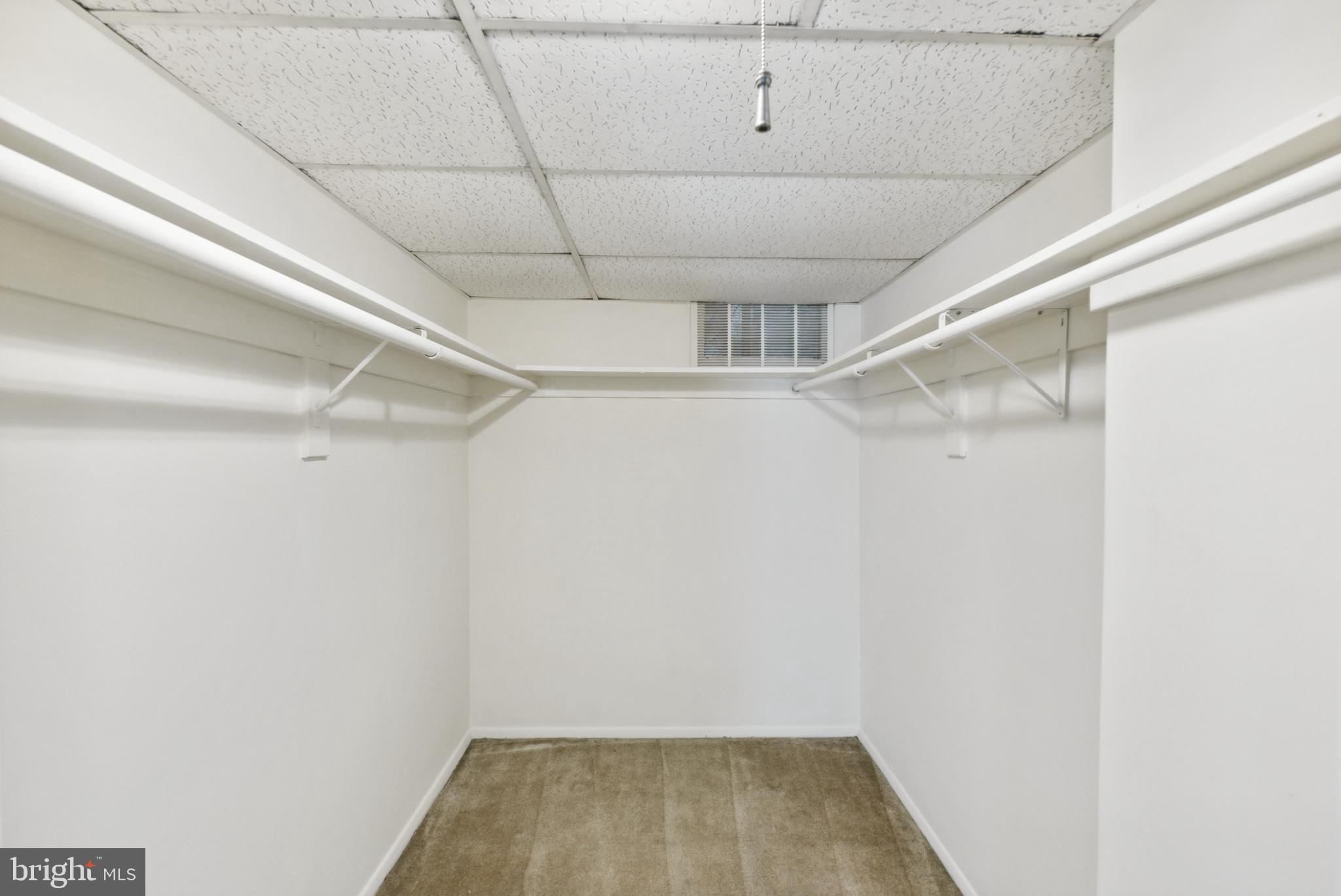 HUNTINGTON CLUB - Residential