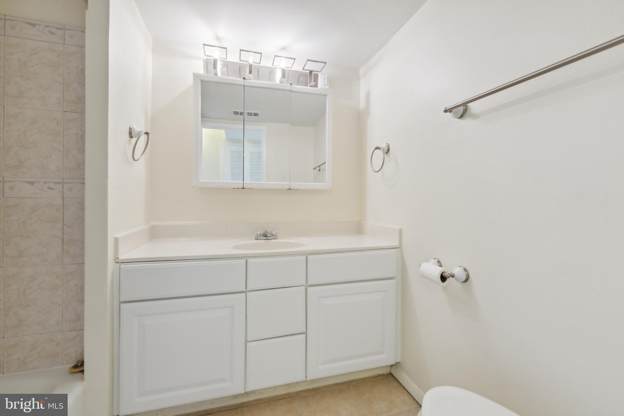 HUNTINGTON CLUB - Residential