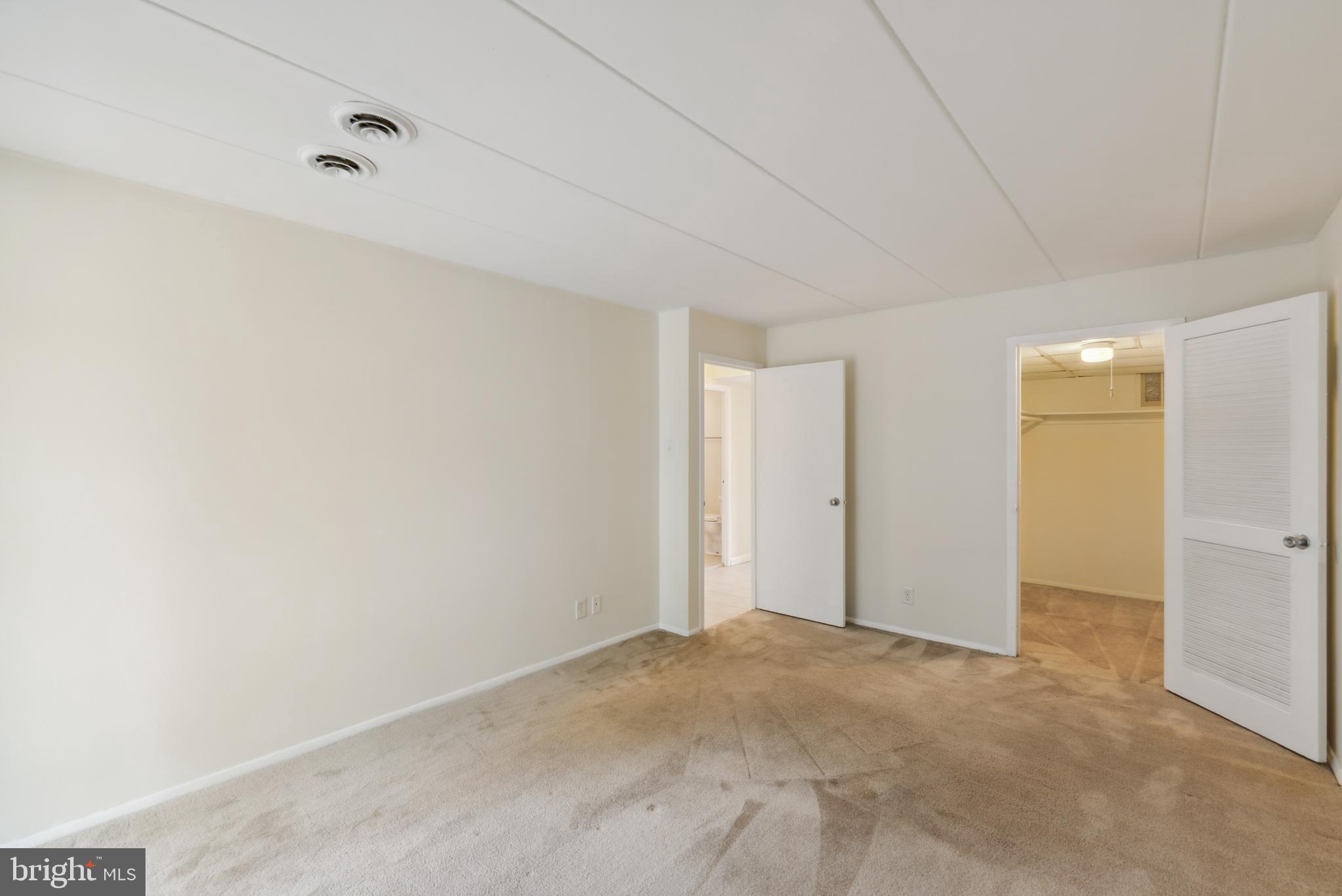 HUNTINGTON CLUB - Residential