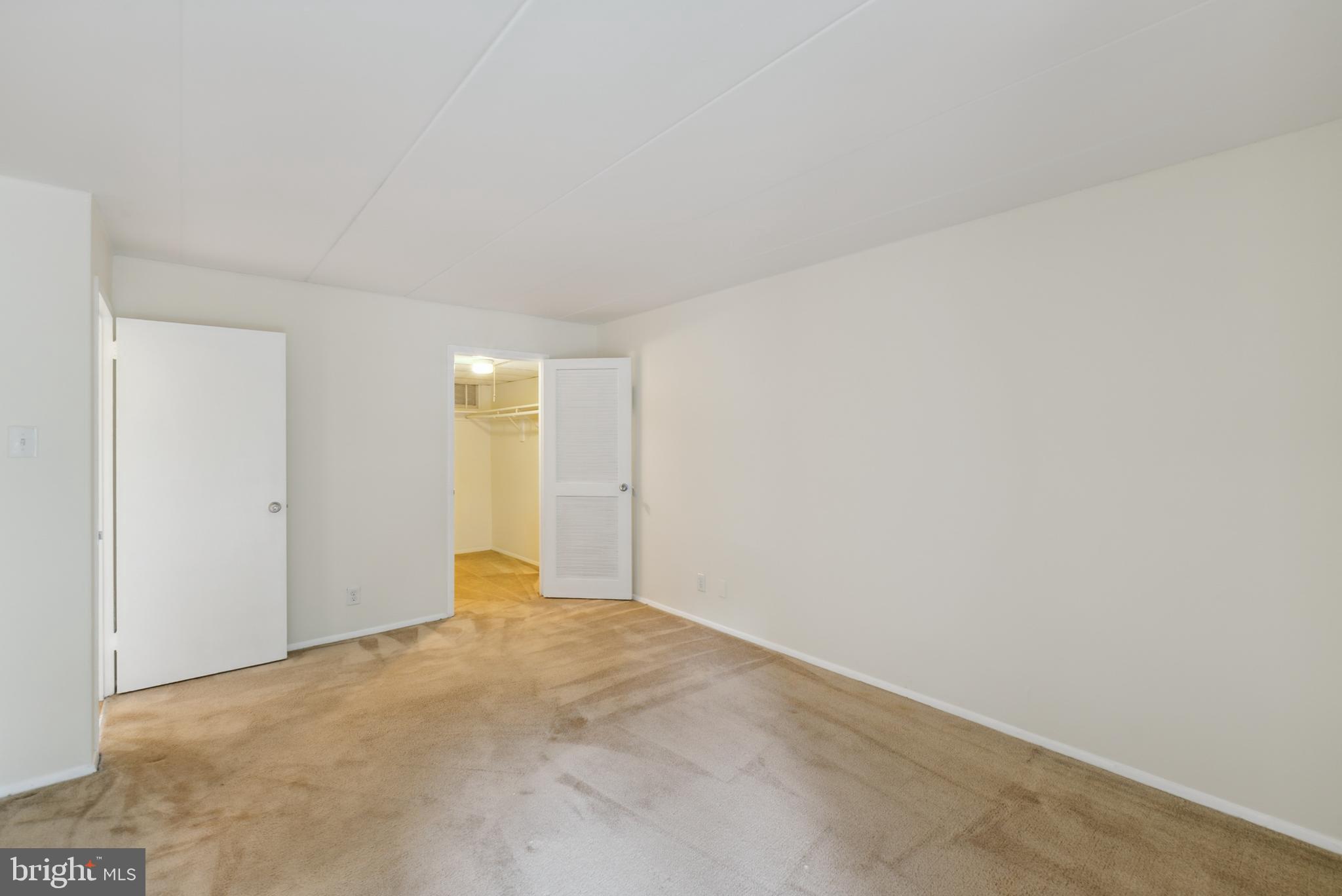 HUNTINGTON CLUB - Residential