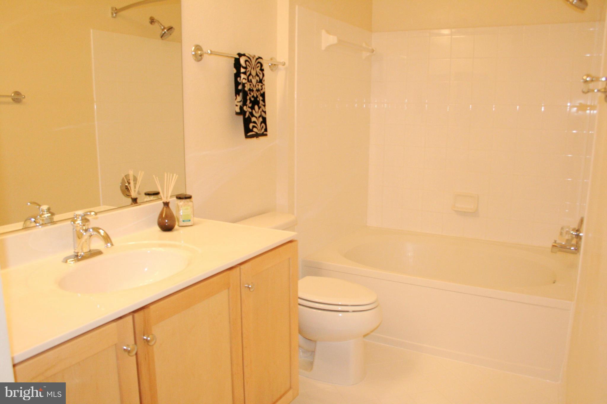 WHITE FLINT STATION - Residential Lease