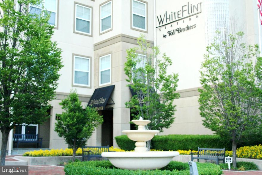 Like New, stunning 2 bedrm/2 Bath condo one block from White Flint Metro and Harris Teeter, 2 parking included. High-end features including gourmet kit,hardwood flr, walk-in closets & soaking tub in both baths. Laundry inside unit. Enjoy concierge srvc,24 hr fitness, swimming pool, club house w/pool table. App.fee $45/pp.