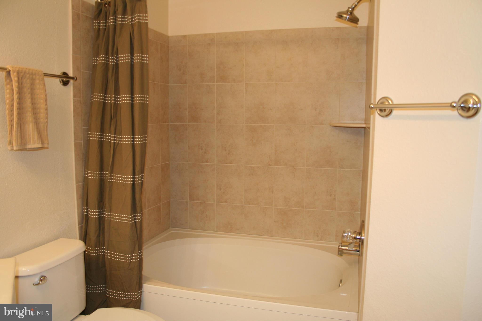 WHITE FLINT STATION - Residential Lease