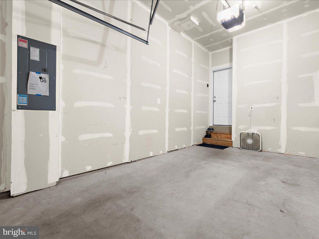 STONEY RUN - Residential