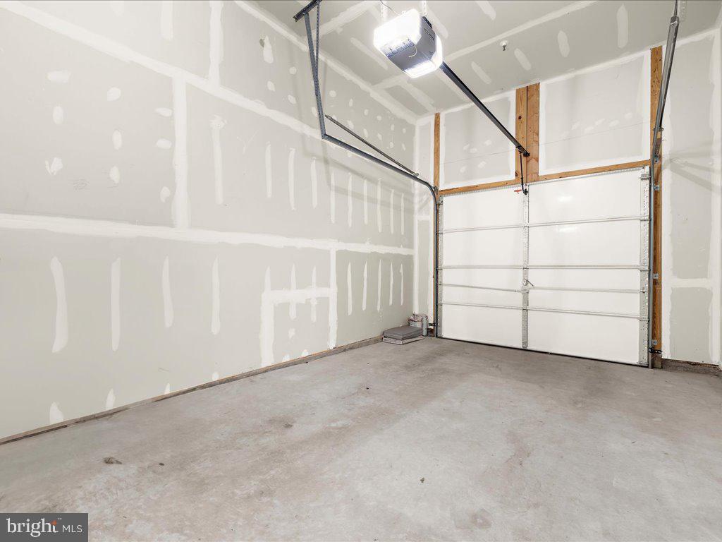 STONEY RUN - Residential