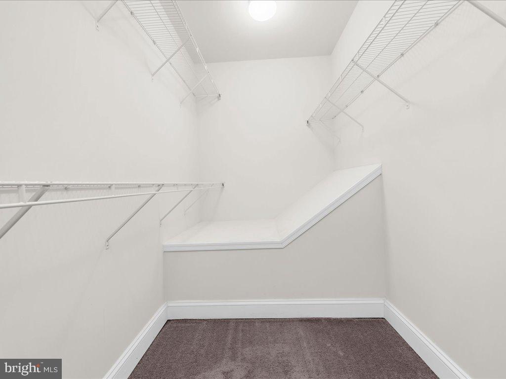 STONEY RUN - Residential